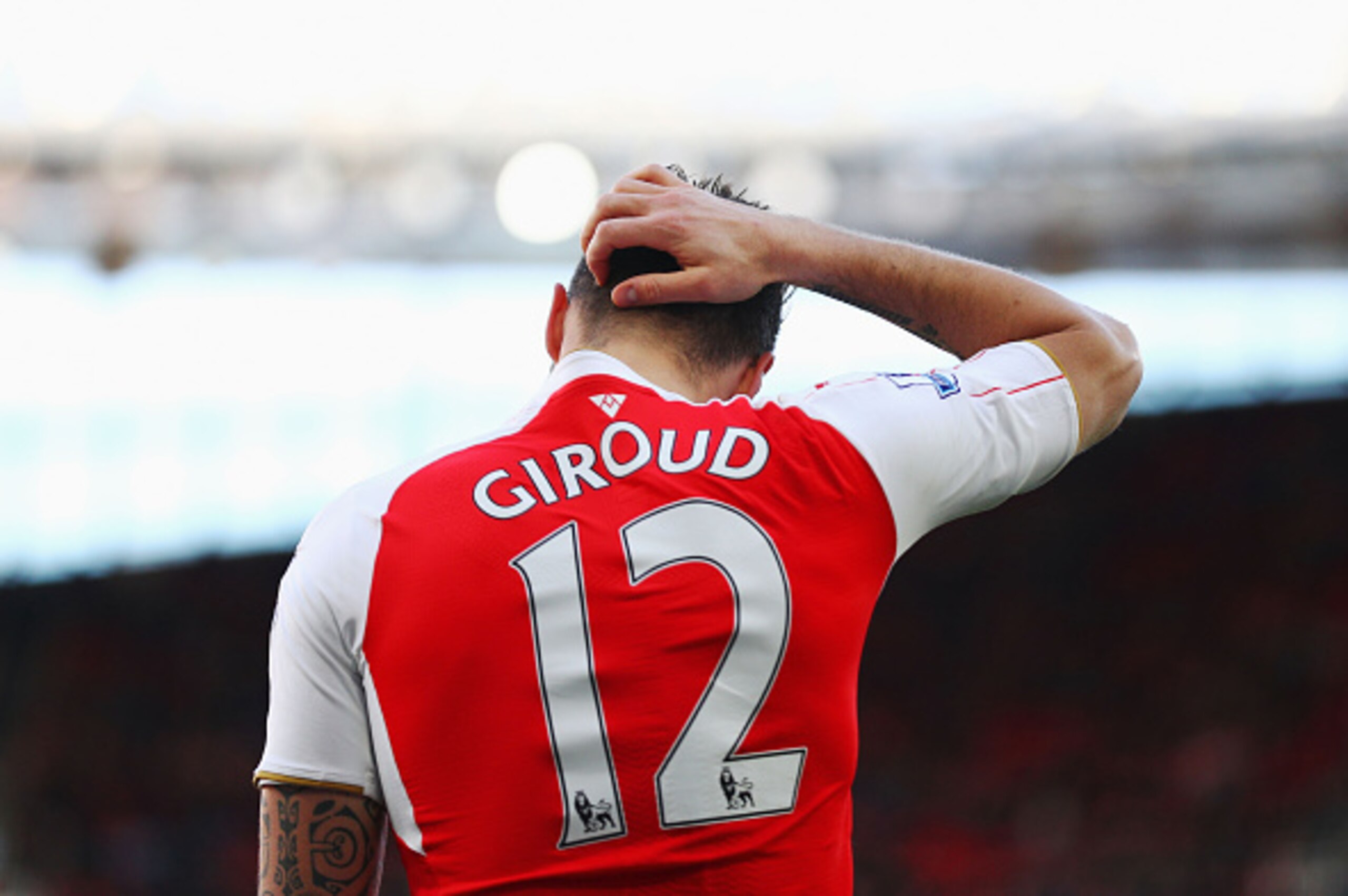 LONDON, ENGLAND - APRIL 30: Olivier Giroud of Arsenal reacts during the Barclays Premier League match between Arsenal and Norwich City at The Emirates Stadium on April 30, 2016 in London, England  (Photo by Paul Gilham/Getty Images)