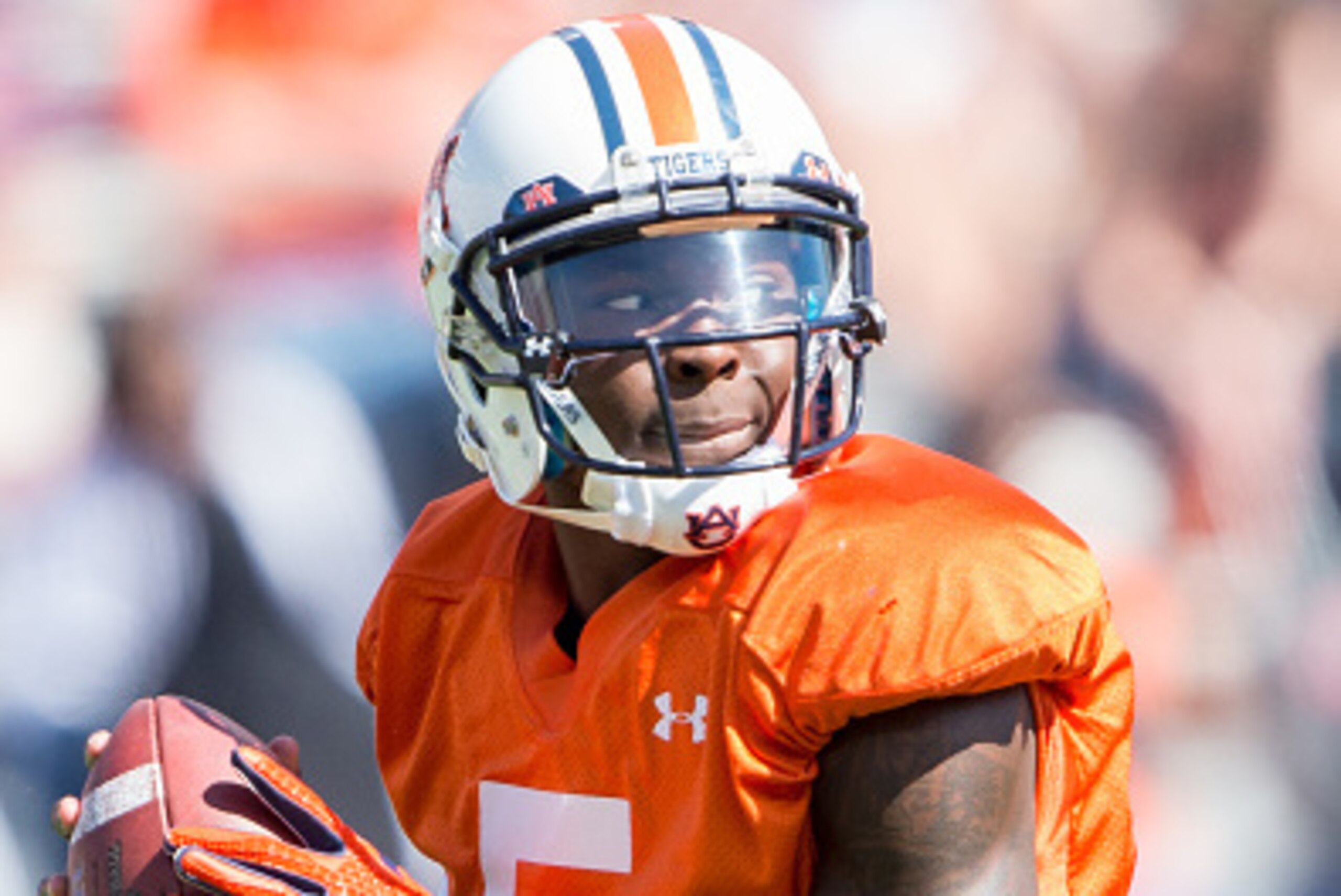 AUBURN, AL - APRIL 9: Quarterback John Franklin III #5 of the Auburn Tigers during their spring game at Jordan Hare Stadium on April 9, 2016 in Auburn, Alabama. (Photo by Michael Chang/Getty Images)