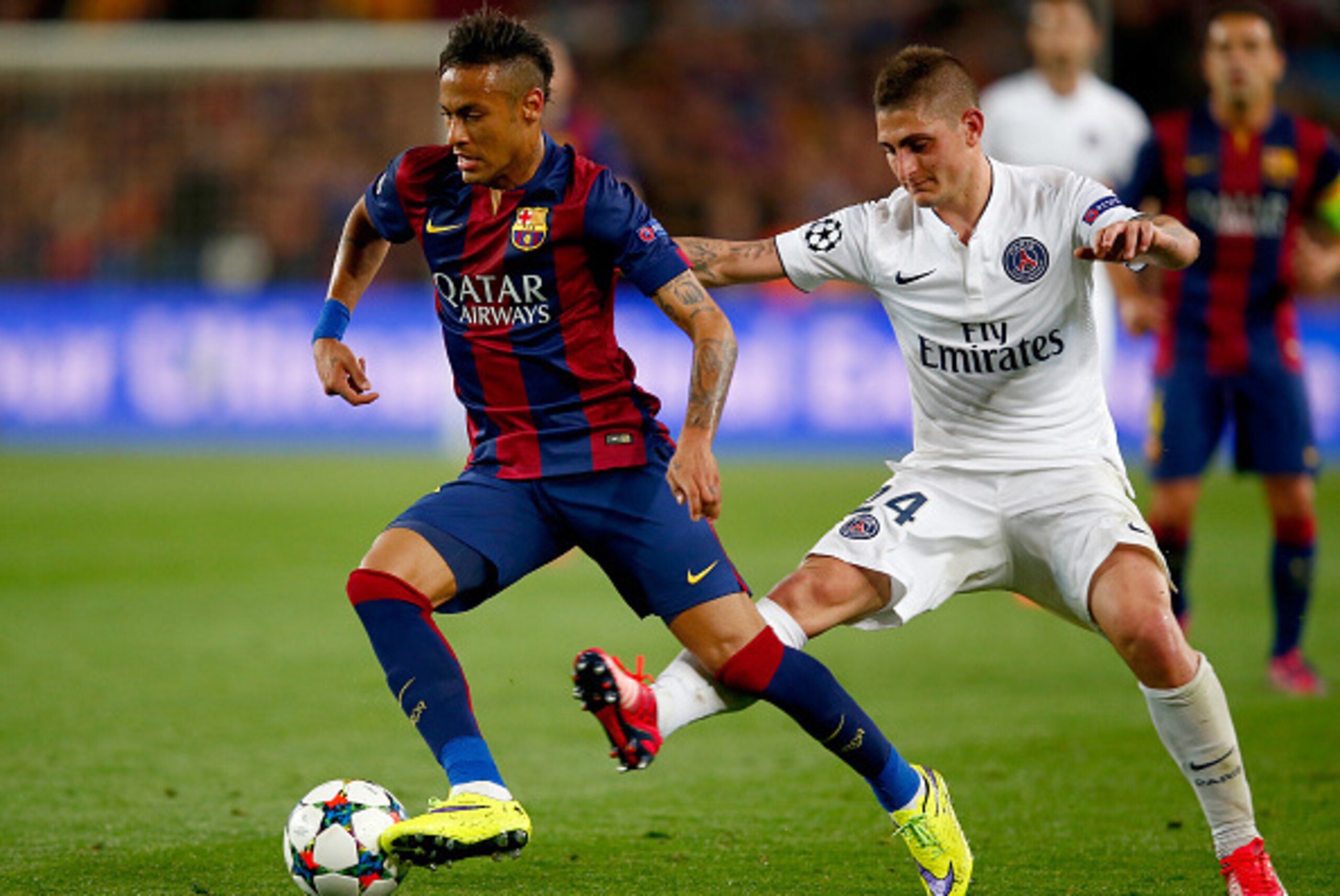 BARCELONA, SPAIN - APRIL 21:  Neymar of Barcelona takes on Marco Verratti of PSG during the UEFA Champions League Quarter Final second leg match between FC Barcelona and Paris Saint-Germain at Camp Nou on April 21, 2015 in Barcelona, Spain.  (Photo by Cli
