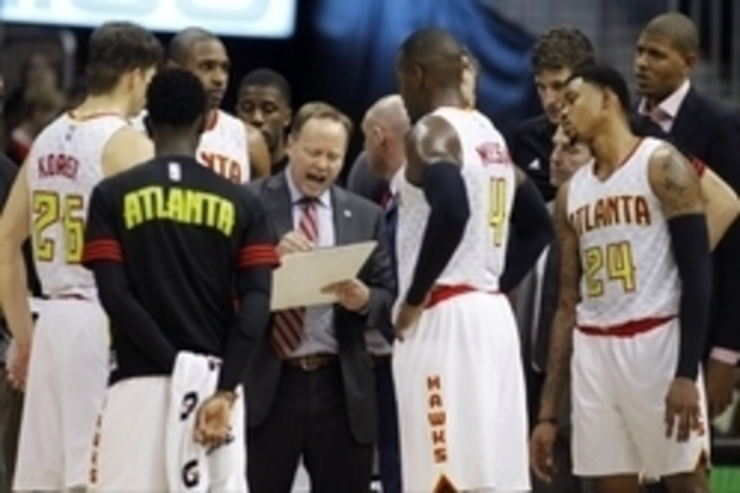 Dec 23, 2015; Atlanta, GA, USA; Atlanta Hawks head coach Mike Budenholzer coaches against the Detroit Pistons in the third quarter at Philips Arena. The Hawks defeated the Pistons 107-100. Mandatory Credit: Brett Davis-USA TODAY Sports Dec 23, 2015; Atlanta, GA, USA; Atlanta Hawks head coach Mike Budenholzer coaches against the Detroit Pistons in the third quarter at Philips Arena. The Hawks defeated the Pistons 107-100. Mandatory Credit: Brett Davis-USA TODAY Sports