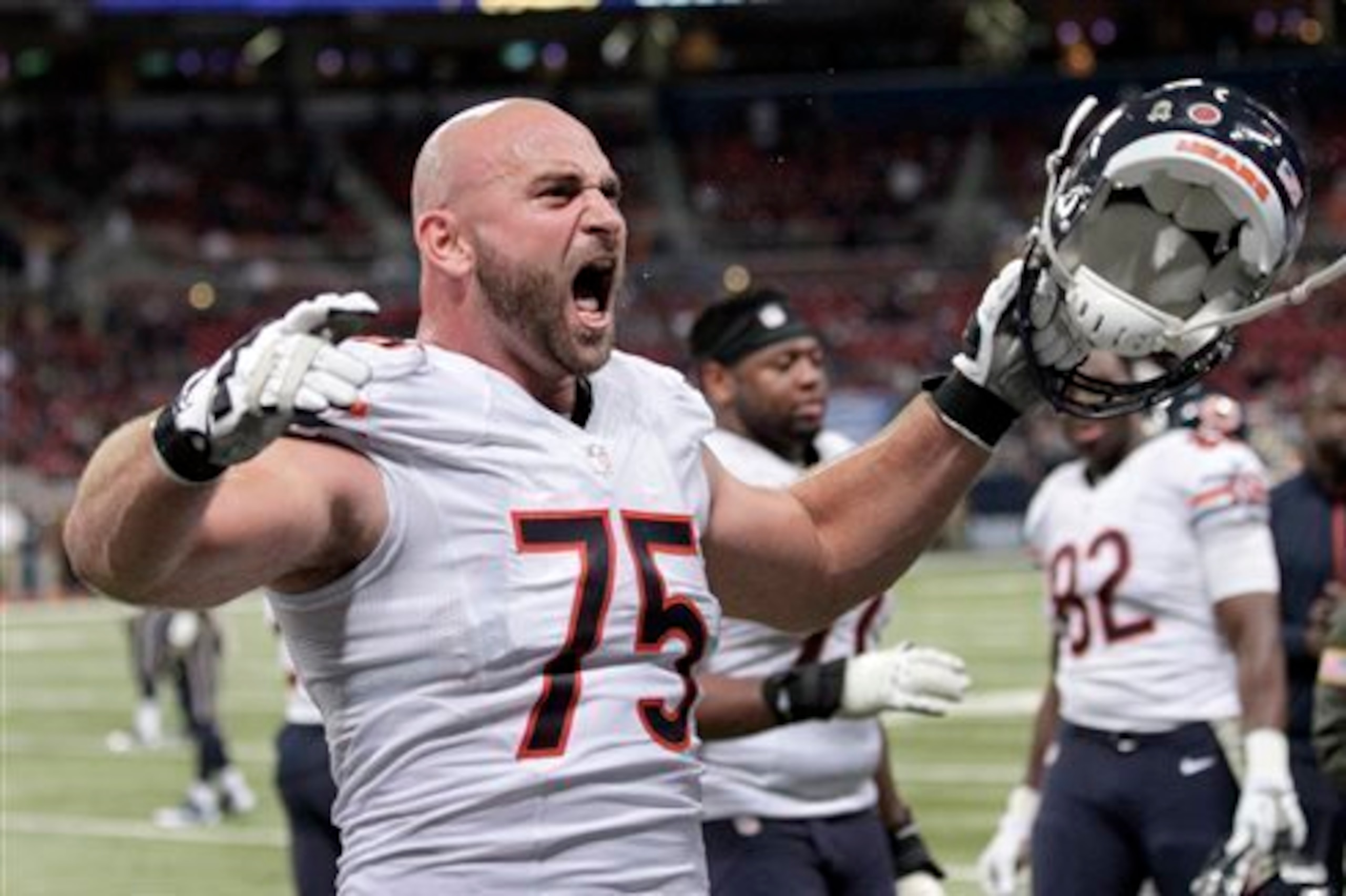 Pro Bowl guard Kyle Long is the anchor of the Bears offensive line.