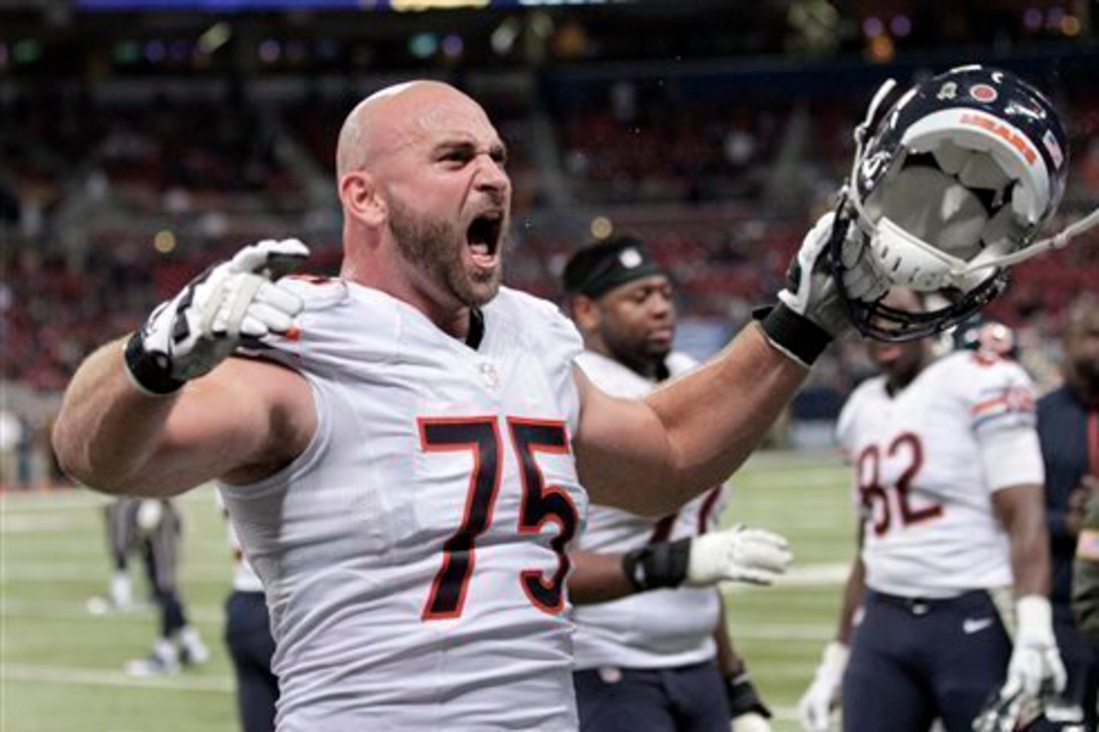 Pro Bowl guard Kyle Long is the anchor of the Bears offensive line.