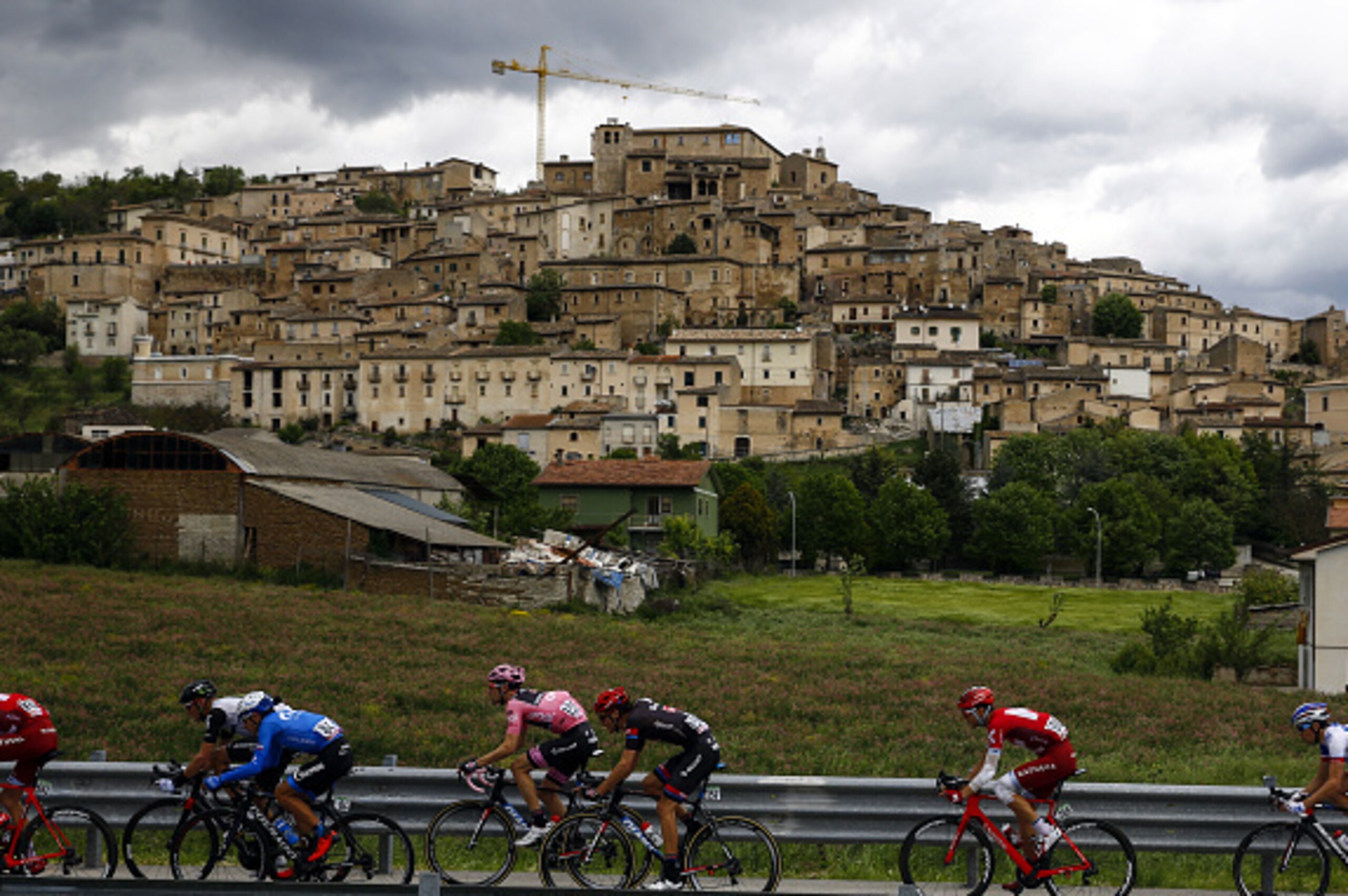 The pack rides during the 7th stage of 99th Giro d'Italia, Tour of Italy, between Sulmona and Foligno, on May 13, 2016.  / AFP / Luk BENIES        (Photo credit should read LUK BENIES/AFP/Getty Images)
