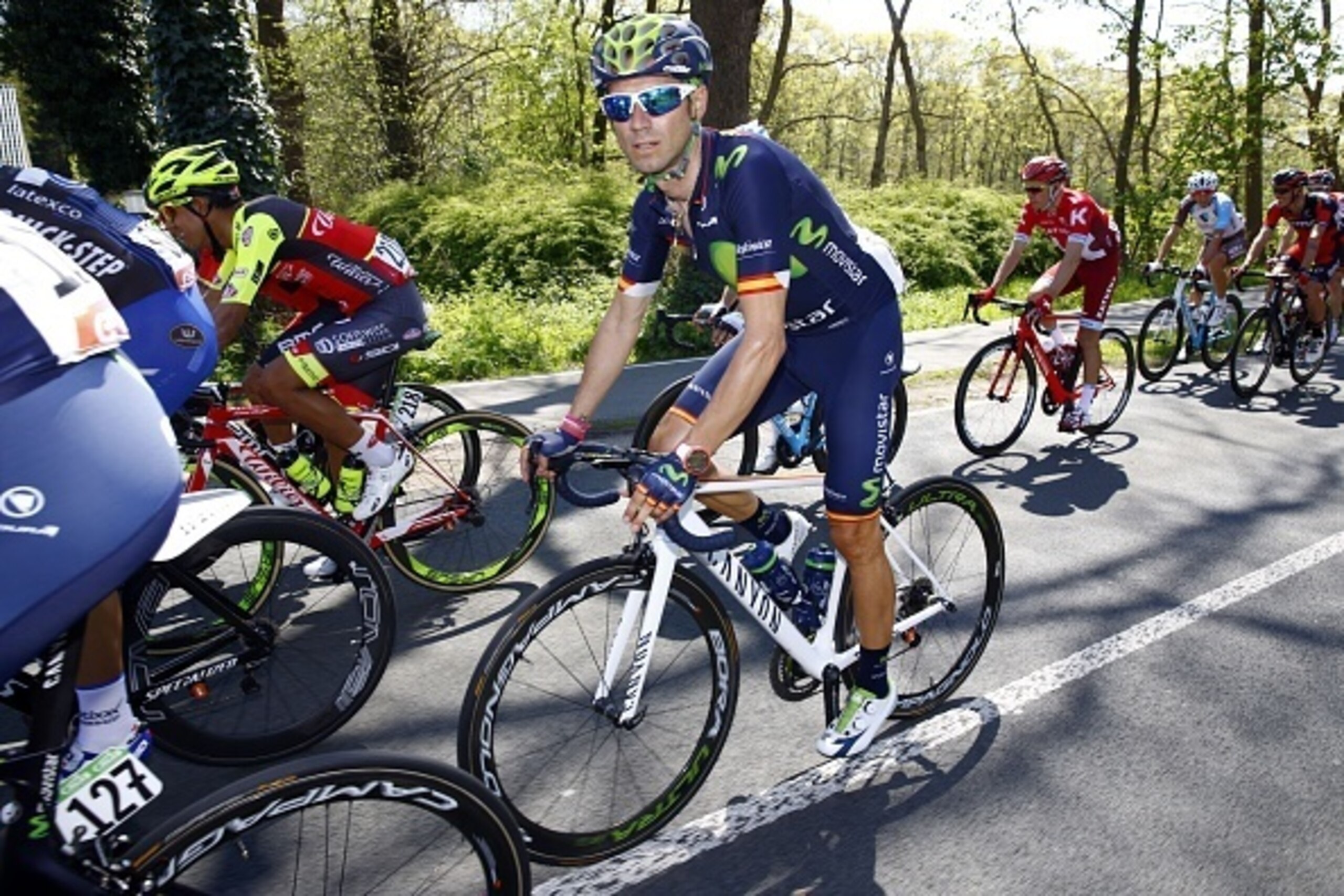 Spanish Alejandro Valverde of team Movistar competes in the second stage of the 2016 Giro d'Italia, on May 7, 2016 from Arnhem to Nijmegen. / AFP / luk benies        (Photo credit should read LUK BENIES/AFP/Getty Images)
