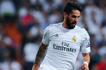 MADRID, SPAIN - MAY 04:  Isco Alarcon of Real Madrid CF runs with the ballrm during the UEFA Champions League Semi Final second leg match between Real Madrid and Manchester City FC at Estadio Santiago Bernabeu on May 4, 2016 in Madrid, Spain.  (Photo by D