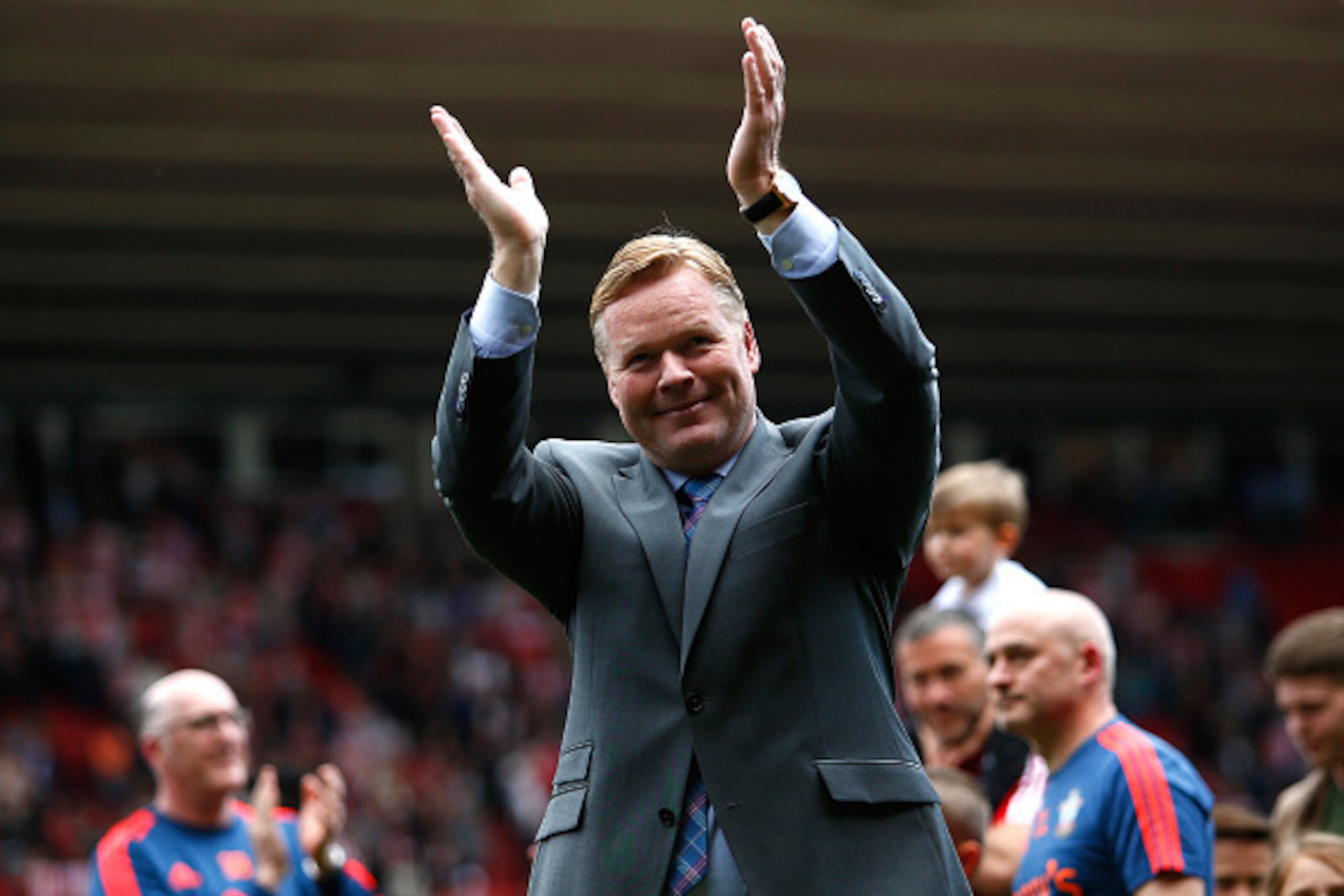 SOUTHAMPTON, ENGLAND - MAY 15:  Ronald Koeman manager of Southampton applauds supporters after the Barclays Premier League match between Southampton and Crystal Palace at St Mary's Stadium on May 15, 2016 in Southampton, England.  (Photo by Christopher Le