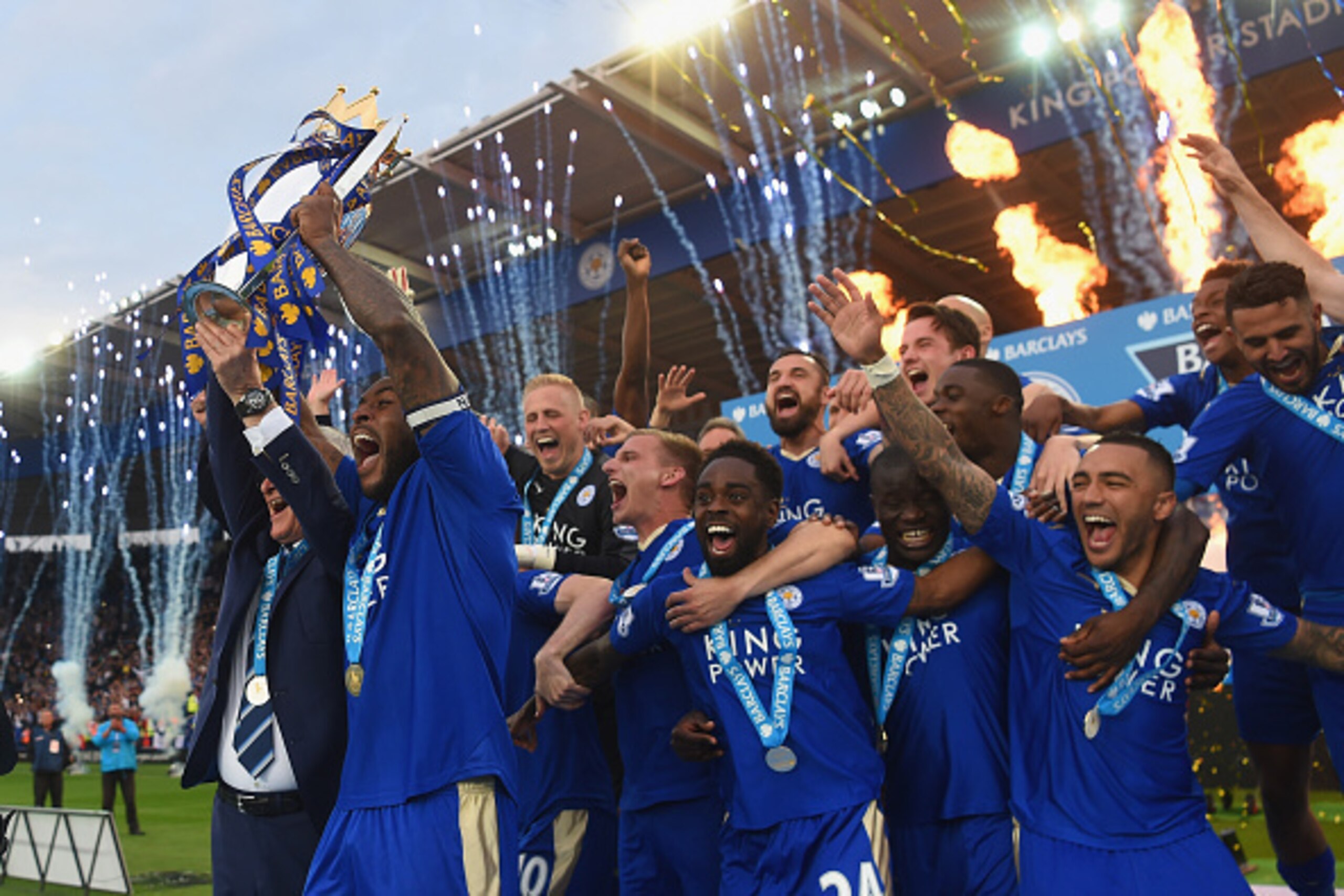 LEICESTER, ENGLAND - MAY 07: Captain Wes Morgan and manager Claudio Ranieri of Leicester City lift the Premier League Trophy after the Barclays Premier League match between Leicester City and Everton at The King Power Stadium on May 7, 2016 in Leicester, LEICESTER, ENGLAND - MAY 07: Captain Wes Morgan and manager Claudio Ranieri of Leicester City lift the Premier League Trophy after the Barclays Premier League match between Leicester City and Everton at The King Power Stadium on May 7, 2016 in Leicester,