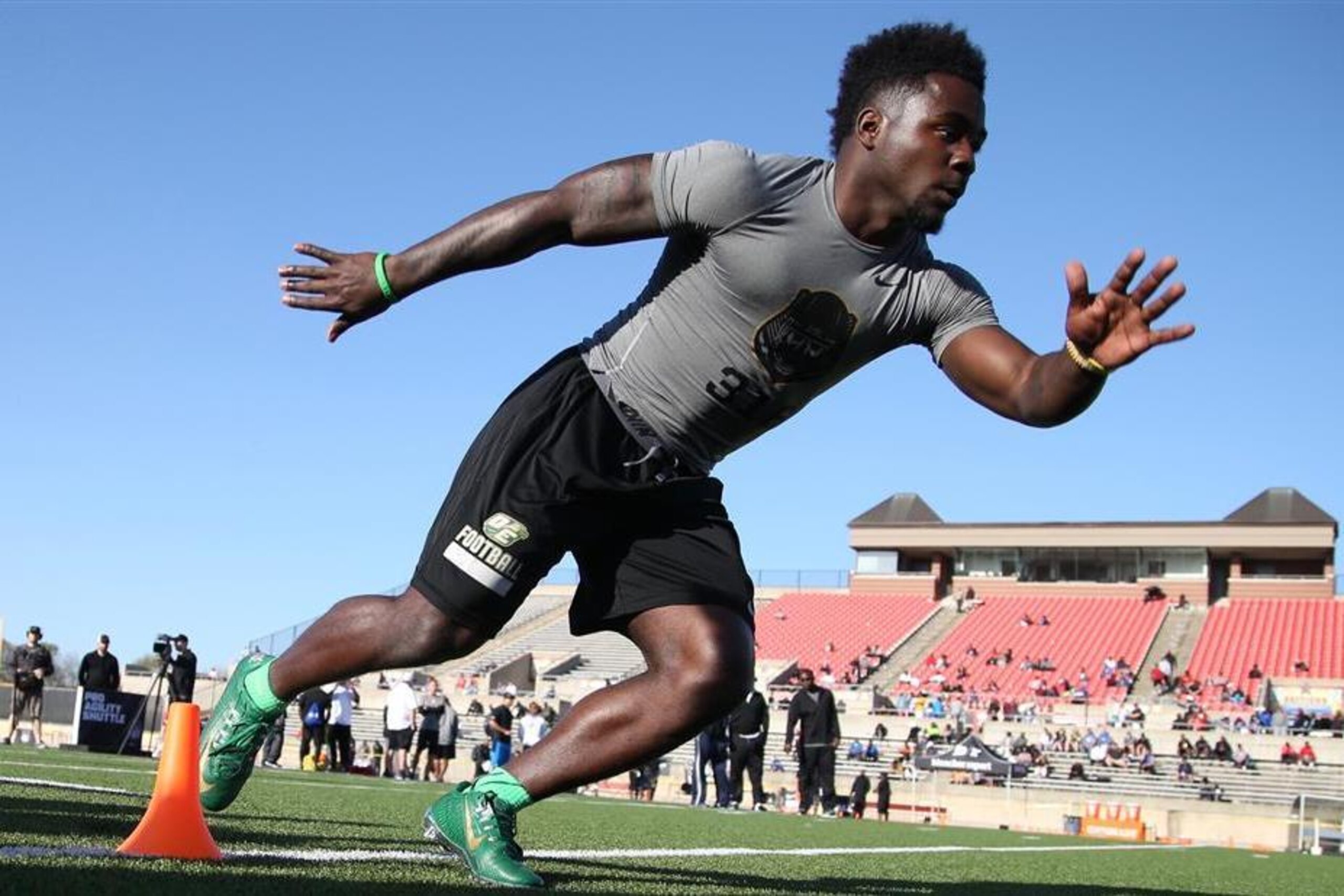 KD Nixon is Tennessee's top offensive commit thus far.