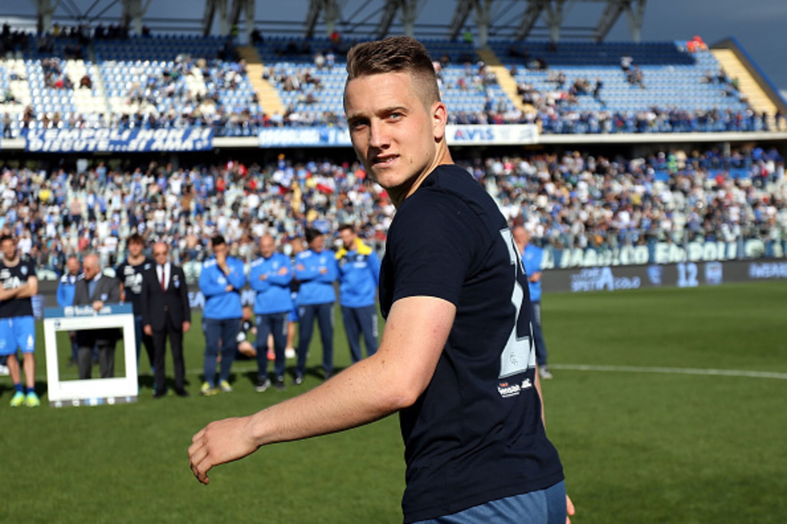 EMPOLI, ITALY - MAY 01: Piotr Zielinski of Empoli FC reacts during the Serie A match between Empoli FC and Bologna FC at Stadio Carlo Castellani on May 1, 2016 in Empoli, Italy.  (Photo by Gabriele Maltinti/Getty Images)