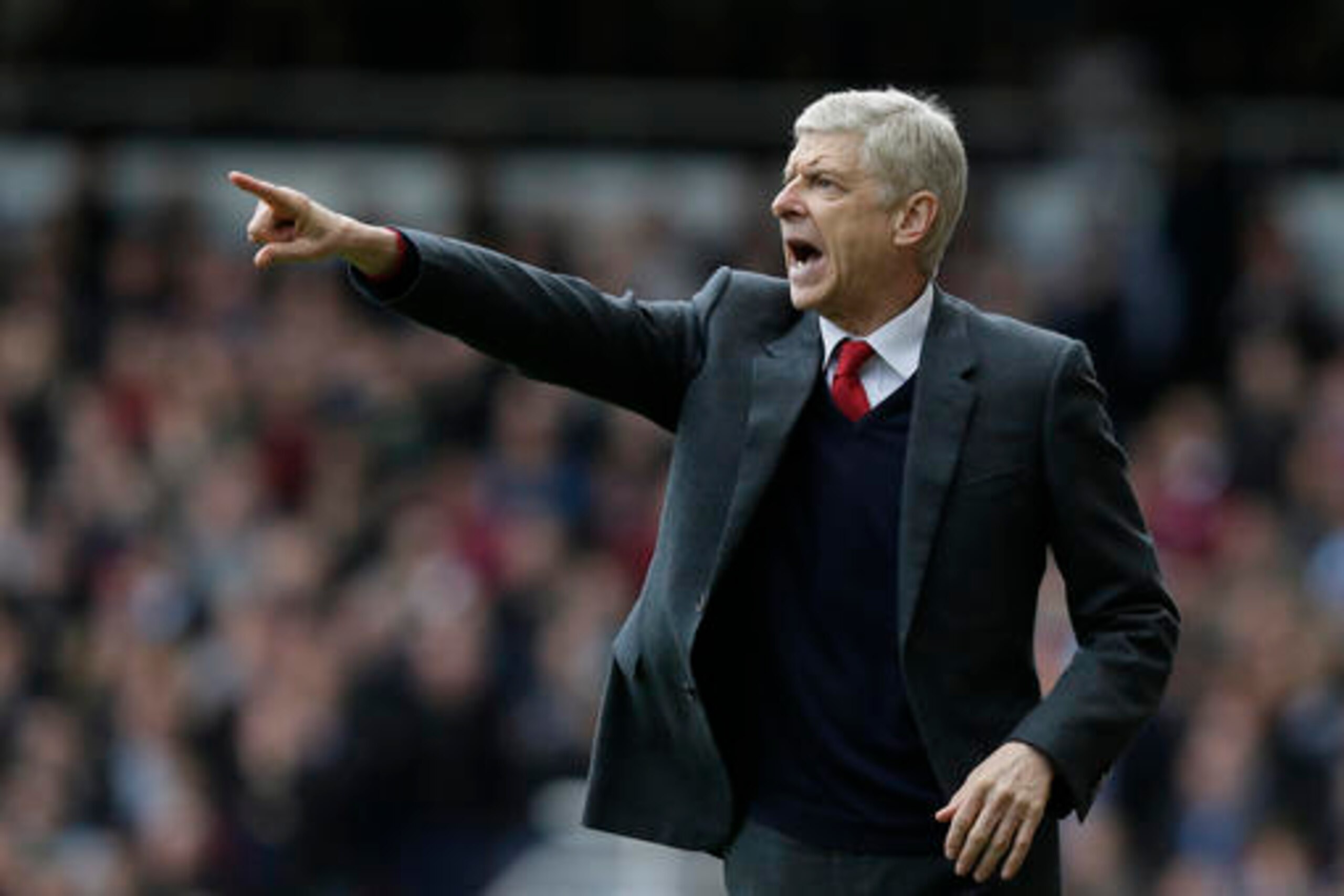 Wenger needs to recruit a class striker.