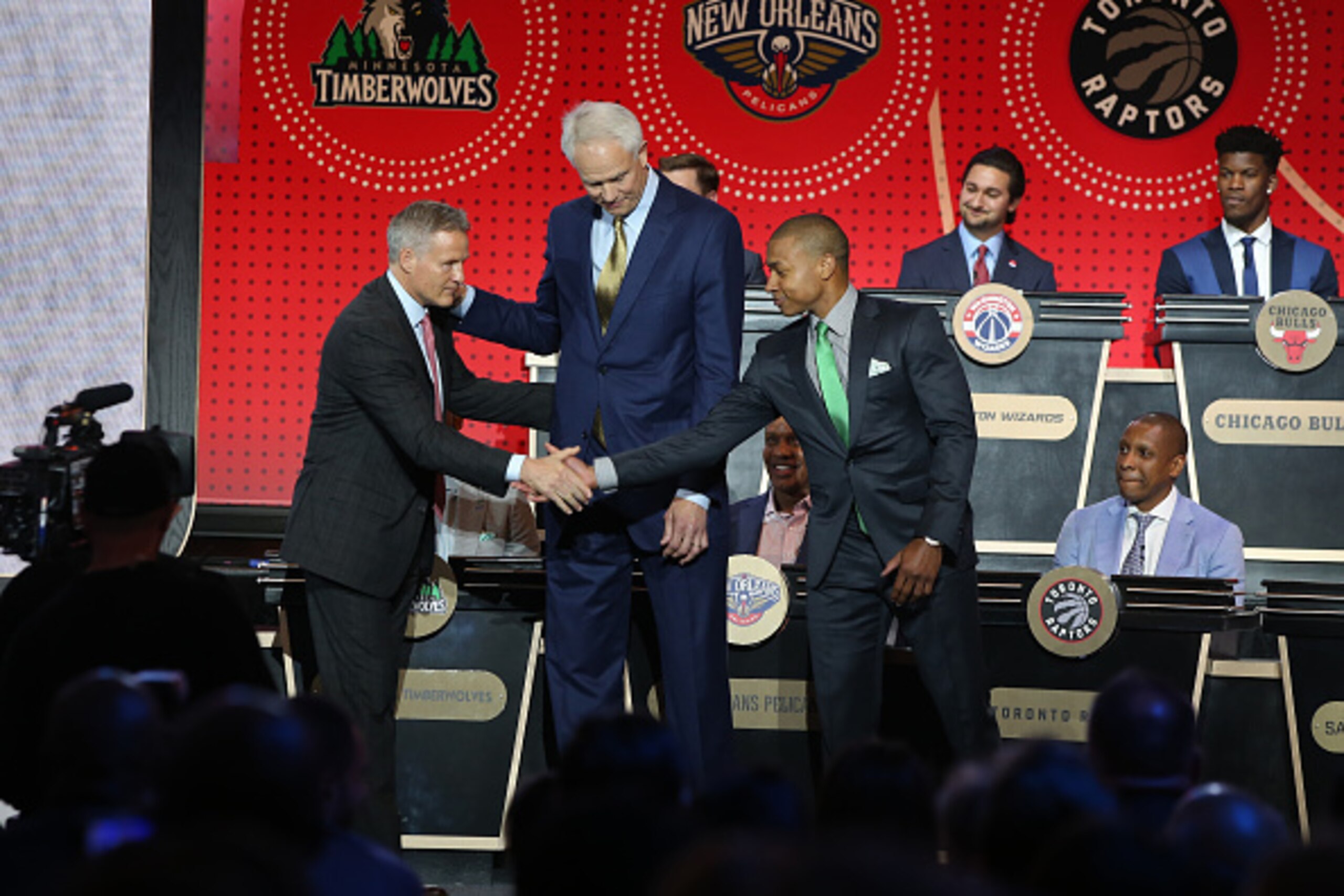 NEW YORK, NEW YORK - MAY 17: Brett Brown of the Philadelphia 76ers, Mitch Kupchak of the Los Angeles Lakers and Isaiah Thomas #4 of the Boston Celtics pose for a photo on stage during the 2016 NBA Draft Lottery at the New York Hilton in New York, New Yor NEW YORK, NEW YORK - MAY 17: Brett Brown of the Philadelphia 76ers, Mitch Kupchak of the Los Angeles Lakers and Isaiah Thomas #4 of the Boston Celtics pose for a photo on stage during the 2016 NBA Draft Lottery at the New York Hilton in New York, New Yor