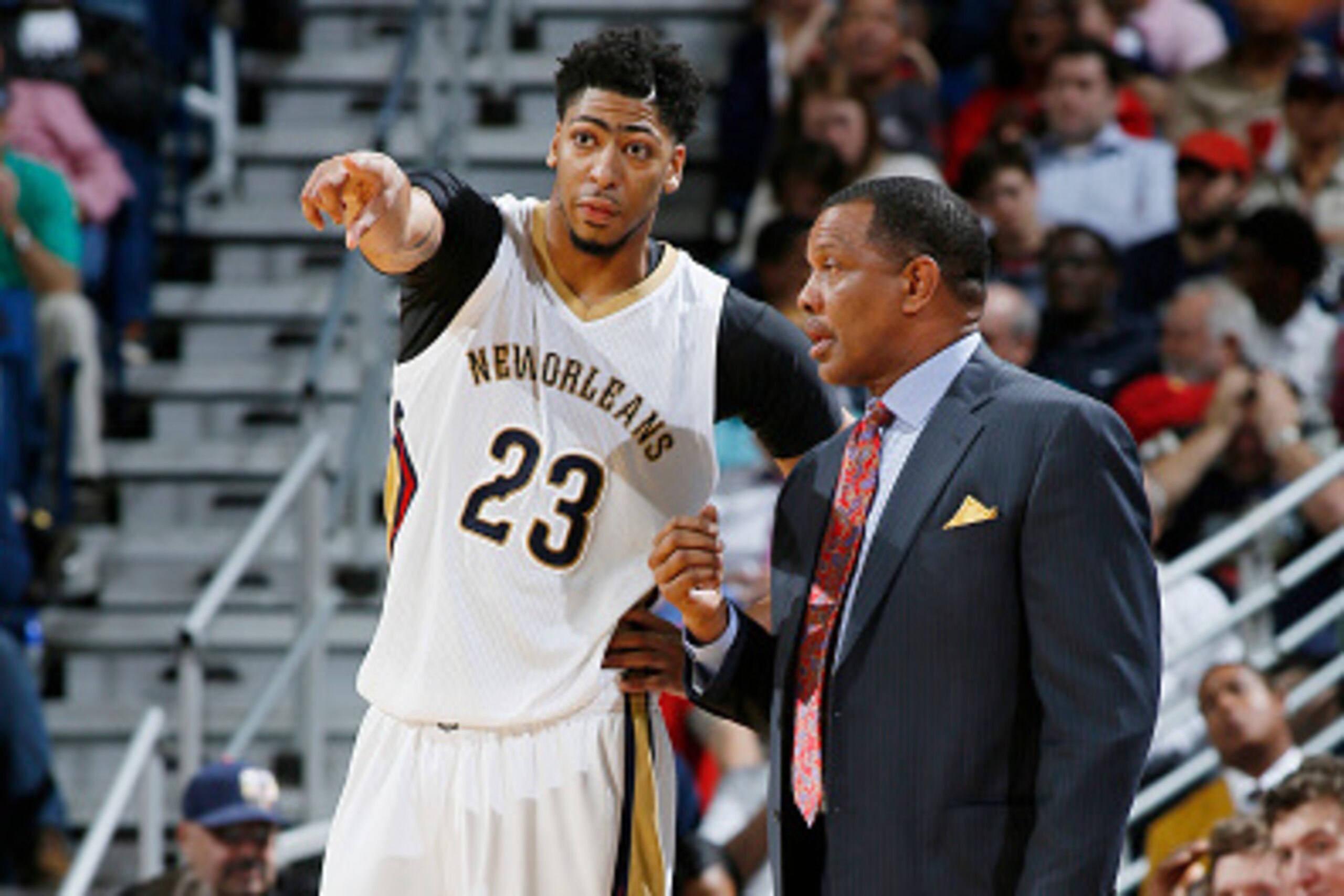 NEW ORLEANS, LA - DECEMBER 11: Head coach Alvin Gentry of the New Orleans Pelicans and Anthony Davis #23 of the New Orleans Pelicans talk during the game against the Washington Wizards on December 11, 2015 at the Smoothie King Center in New Orleans, Loui NEW ORLEANS, LA - DECEMBER 11: Head coach Alvin Gentry of the New Orleans Pelicans and Anthony Davis #23 of the New Orleans Pelicans talk during the game against the Washington Wizards on December 11, 2015 at the Smoothie King Center in New Orleans, Loui