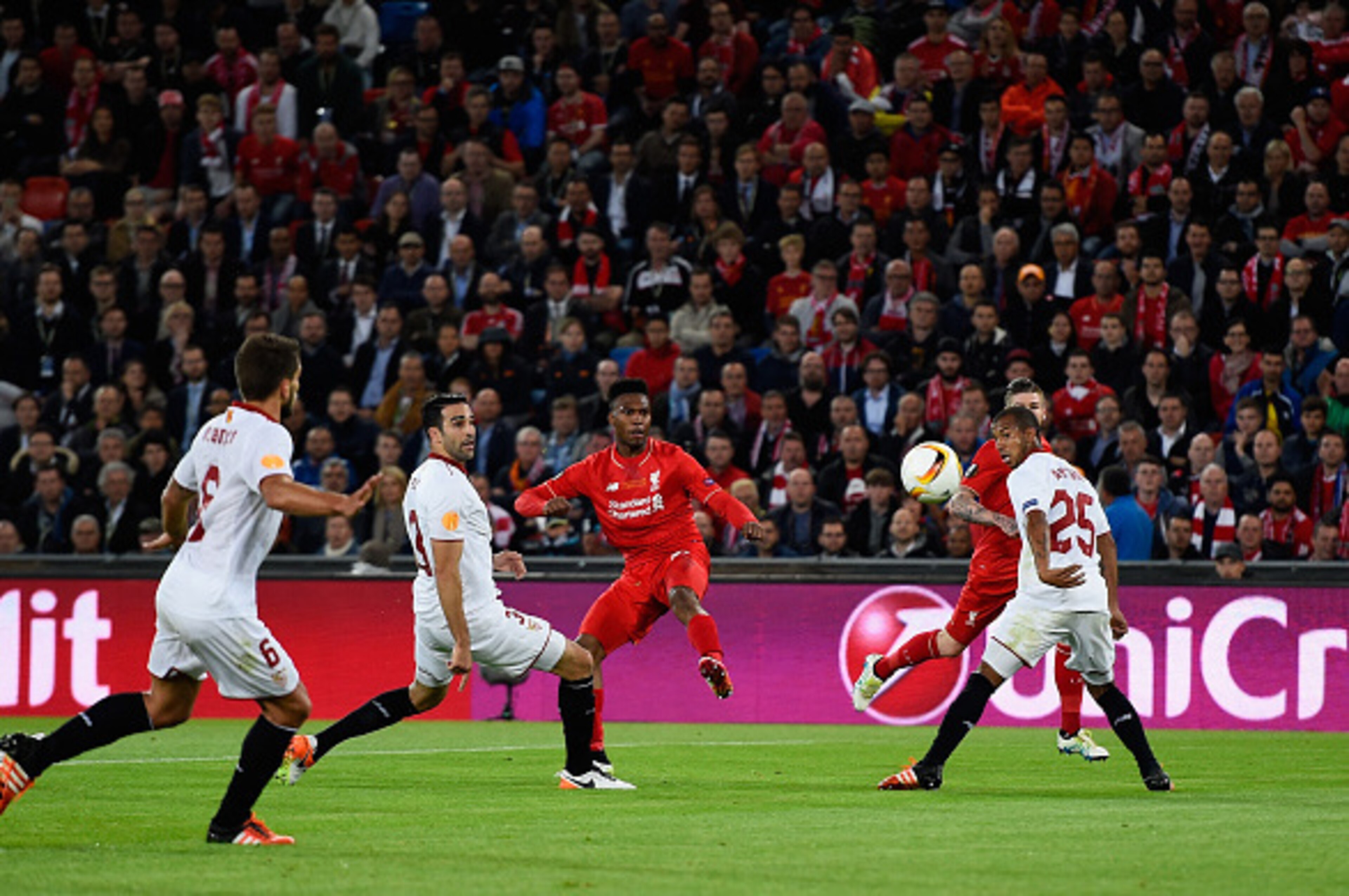 BASEL, SWITZERLAND - MAY 18: Daniel Sturridge of Liverpool scores his team's first goal during the UEFA Europa League Final match between Liverpool and Sevilla at St. Jakob-Park on May 18, 2016 in Basel, Switzerland.  (Photo by David Ramos/Getty Images)