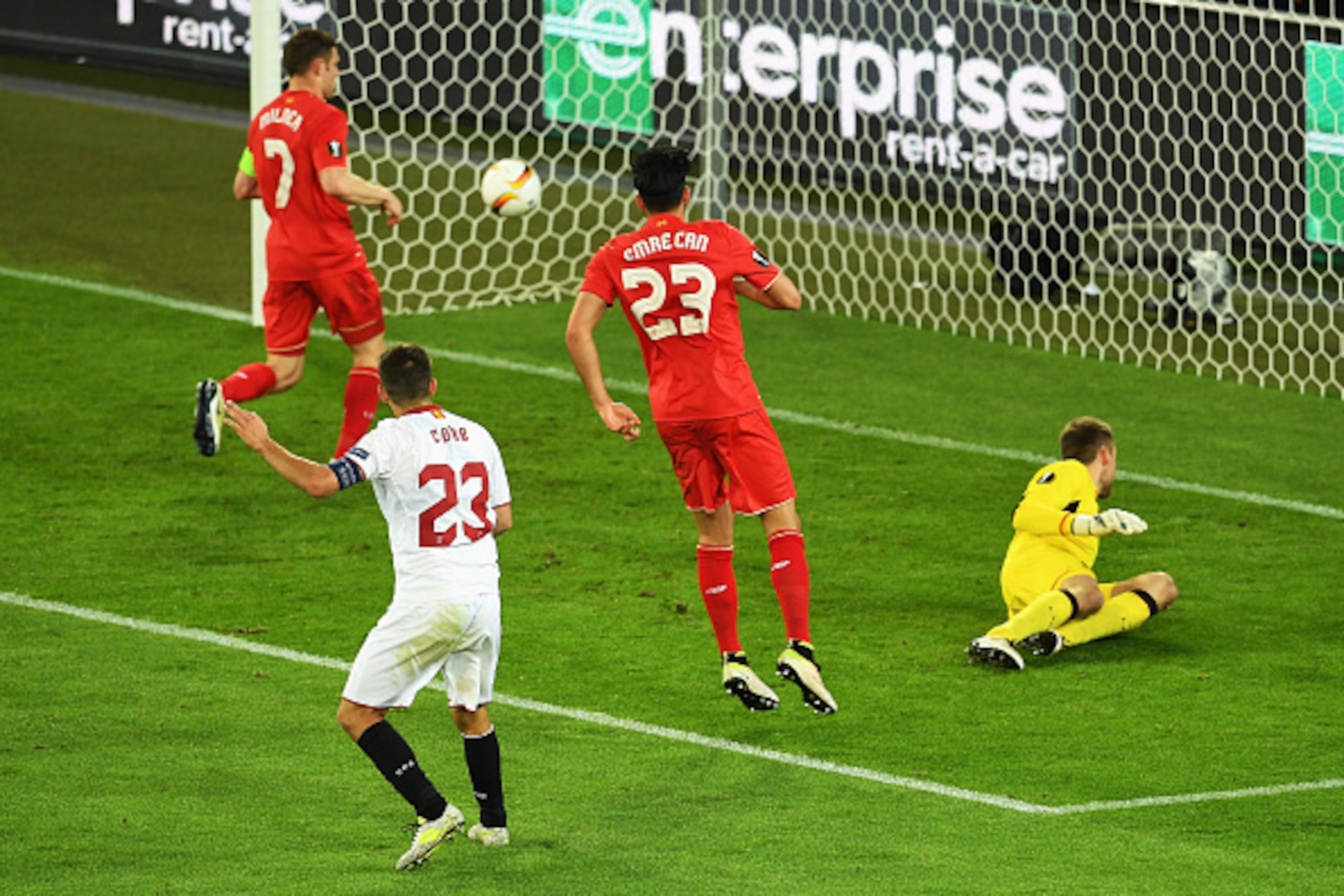BASEL, SWITZERLAND - MAY 18:  Coke of Sevilla scores his team's third goal during the UEFA Europa League Final match between Liverpool and Sevilla at St. Jakob-Park on May 18, 2016 in Basel, Switzerland.  (Photo by Dennis Grombkowski/Getty Images)
