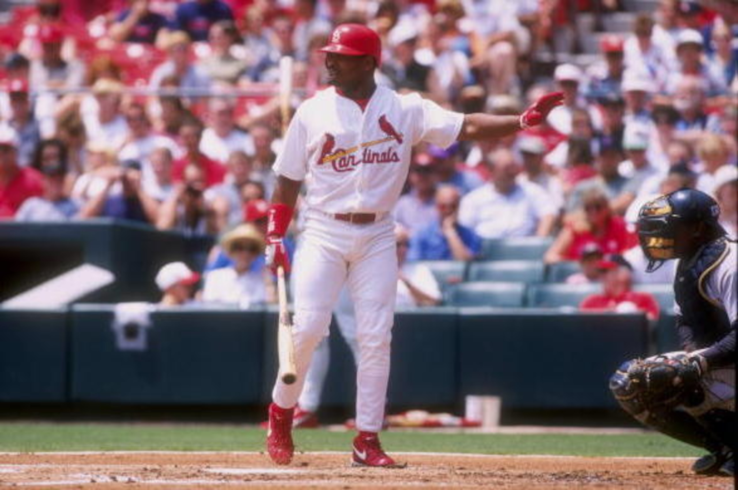 11 Jul 1998:  Outfielder Ray Lankford #16 of the St. Louis Cardinals in action during a game against the Houston Astros at Busch Stadium in St. Louis, Missouri.  The Cardinals defeated the Astros 4-3. Mandatory Credit: Stephen Dunn  /Allsport