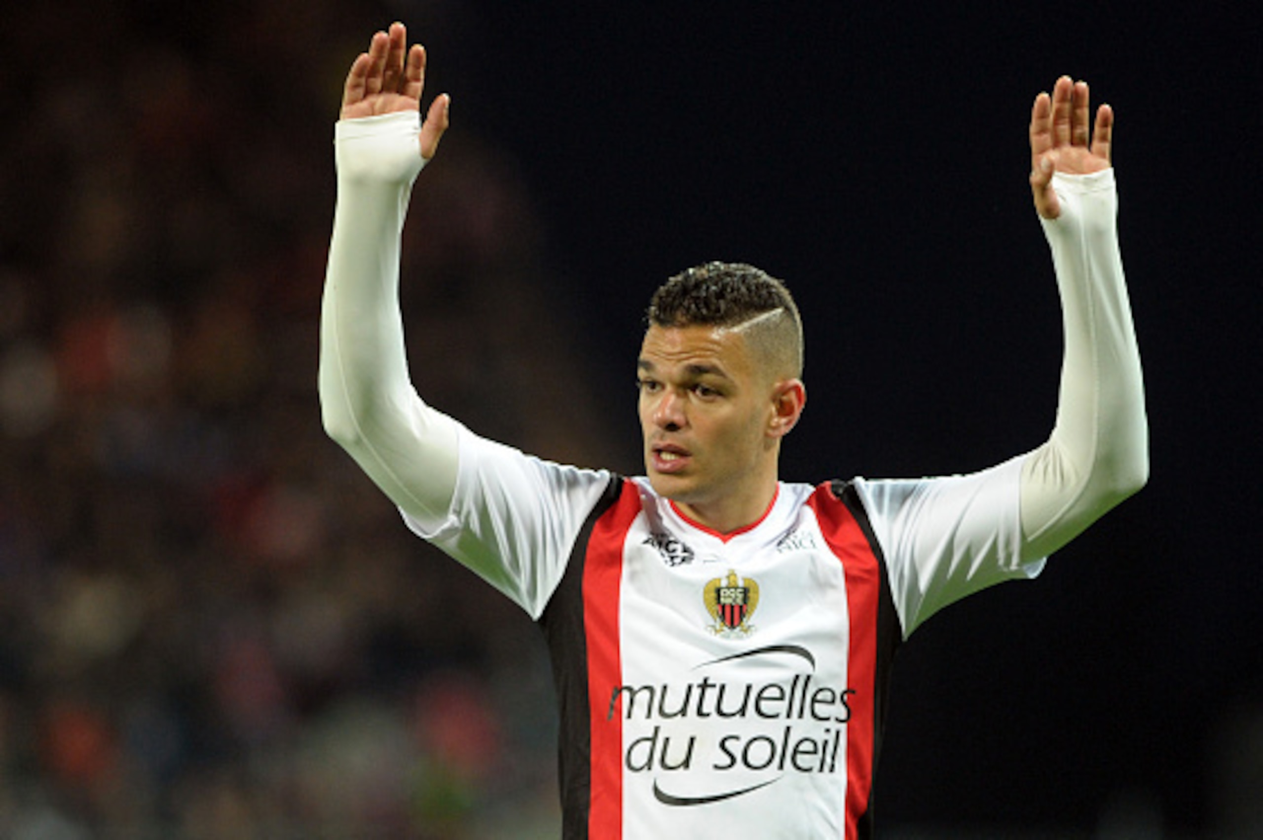 Nice's French forward Hatem Ben Arfa gestures during the French Ligue 1 football match Guingamp against Nice on May 14, 2016 at the Roudourou stadium in Guingamp, western France. AFP PHOTO / FRED TANNEAU / AFP / FRED TANNEAU        (Photo credit should re