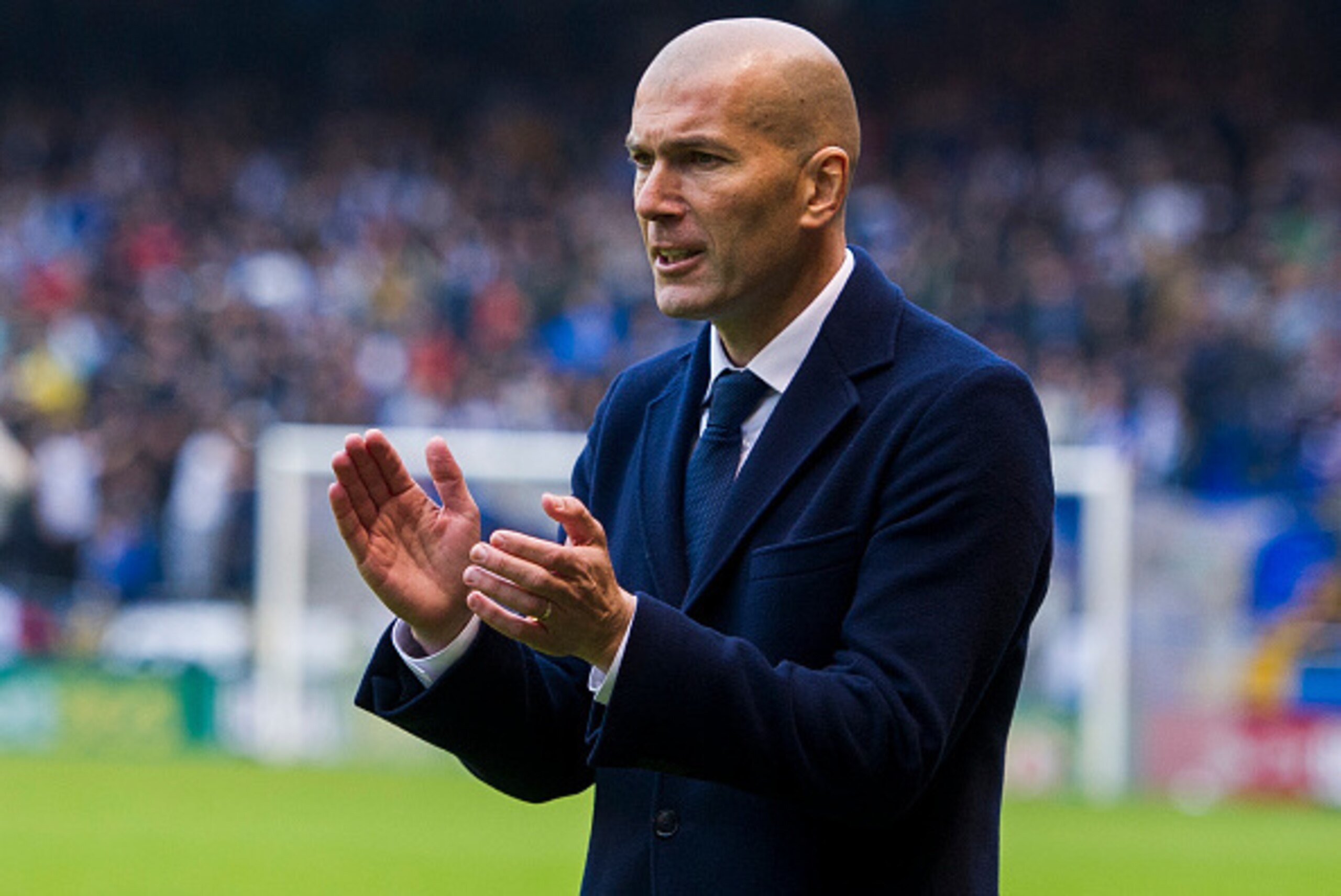 LA CORUNA, SPAIN - MAY 14:  Head coach Zinedine Zidaneof Real Madrid reacts during the La Liga match between RC Deportivo La Coruna and Real Madrid CF at Riazor Stadium on May 14, 2016 in La Coruna, Spain.  (Photo by Juan Manuel Serrano Arce/Getty Images)
