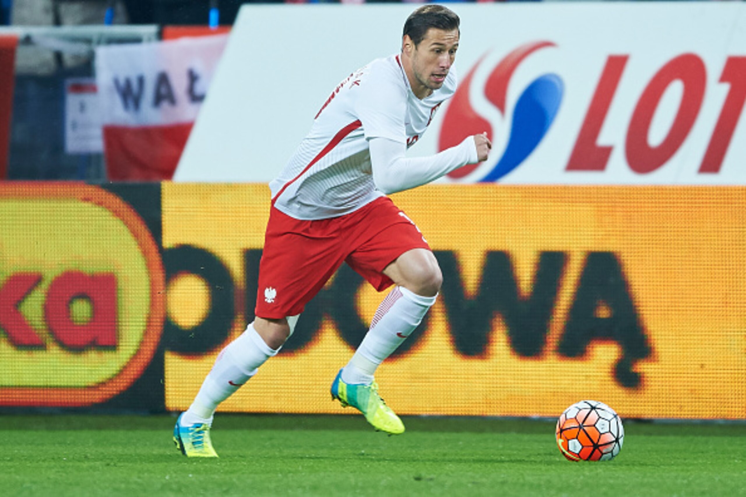 POZNAN, POLAND - MARCH 23: Grzegorz Krychowiak of Poland controls the ball during the international friendly soccer match between Poland and Serbia at the Inea Stadium on March 23, 2016 in Poznan, Poland. (Photo by Adam Nurkiewicz/Getty Images)