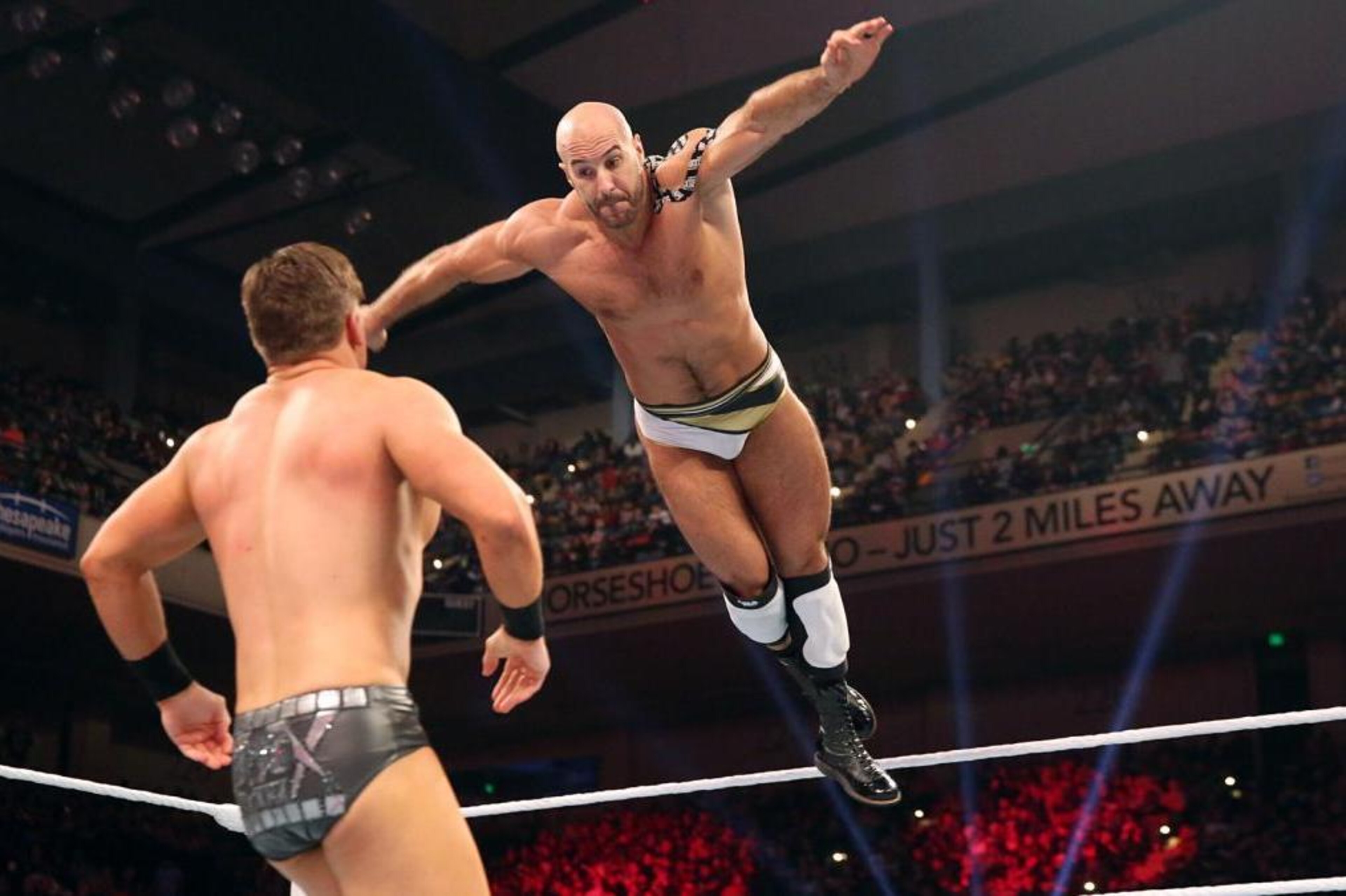 Cesaro flies at The Miz during qualifying match on Raw.