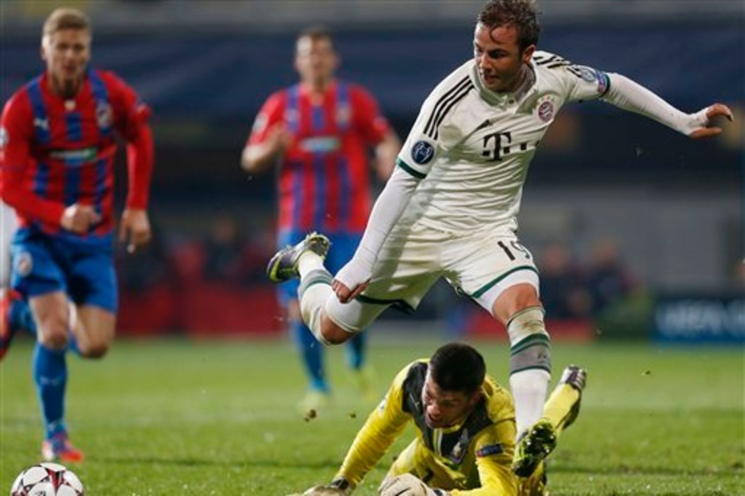 Gotze has a lot of work to do to finally make the grade at Bayern.