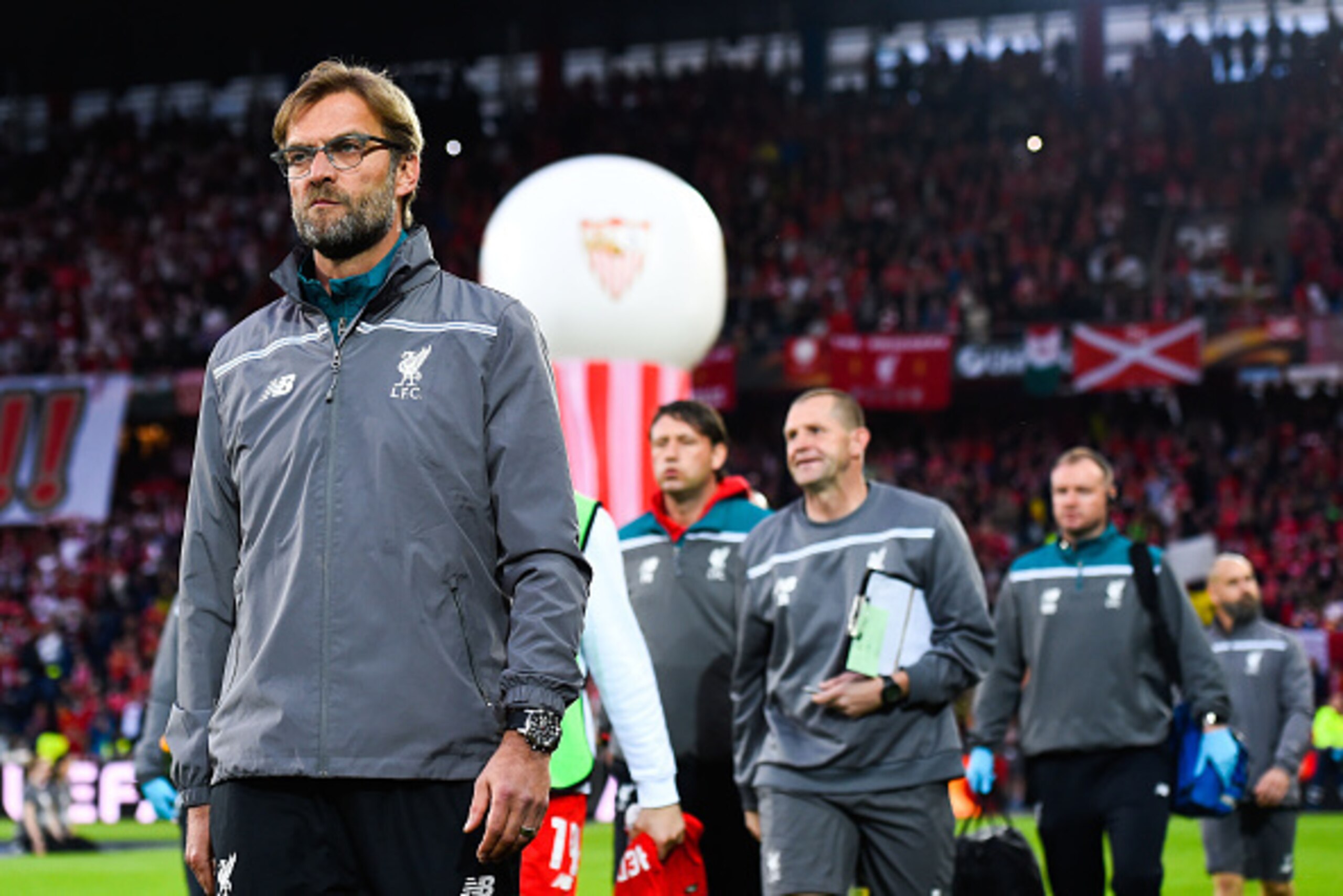BASEL, SWITZERLAND - MAY 18:  Manager of Liverpool Jurgen Klopp walks onto the pitch prior to the UEFA Europa League Final matach between Liverpool and Sevilla at St. Jakob-Park on May 18, 2016 in Basel, Basel-Stadt.  (Photo by David Ramos/Getty Images)