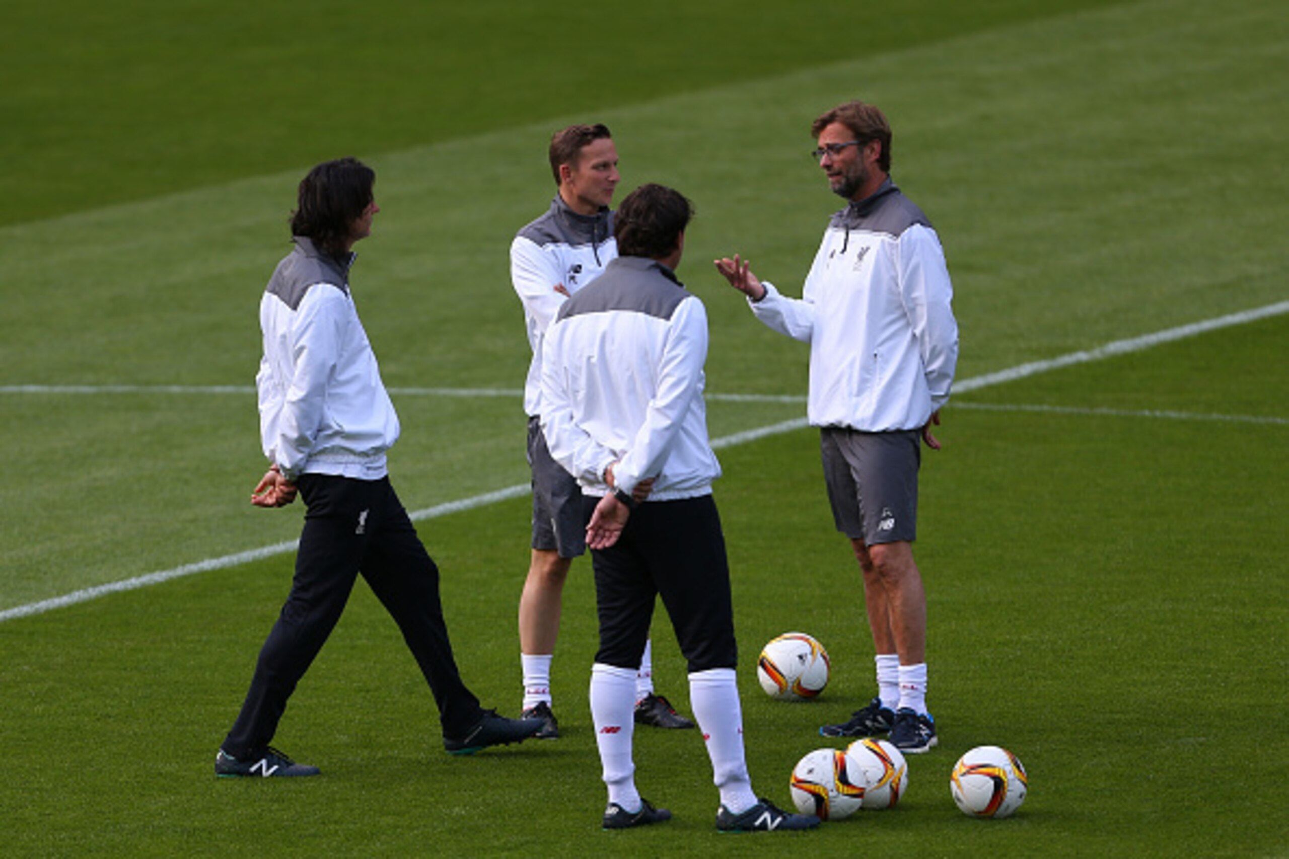 BASEL, SWITZERLAND - MAY 17: Jurgen Klopp manager of Liverpool talks to his coaching staff during the training session before the UEFA Europa League Final at St. Jakob-Park on May 17, 2016 in Basel, Switzerland. (Photo by Catherine Ivill - AMA/Getty Image