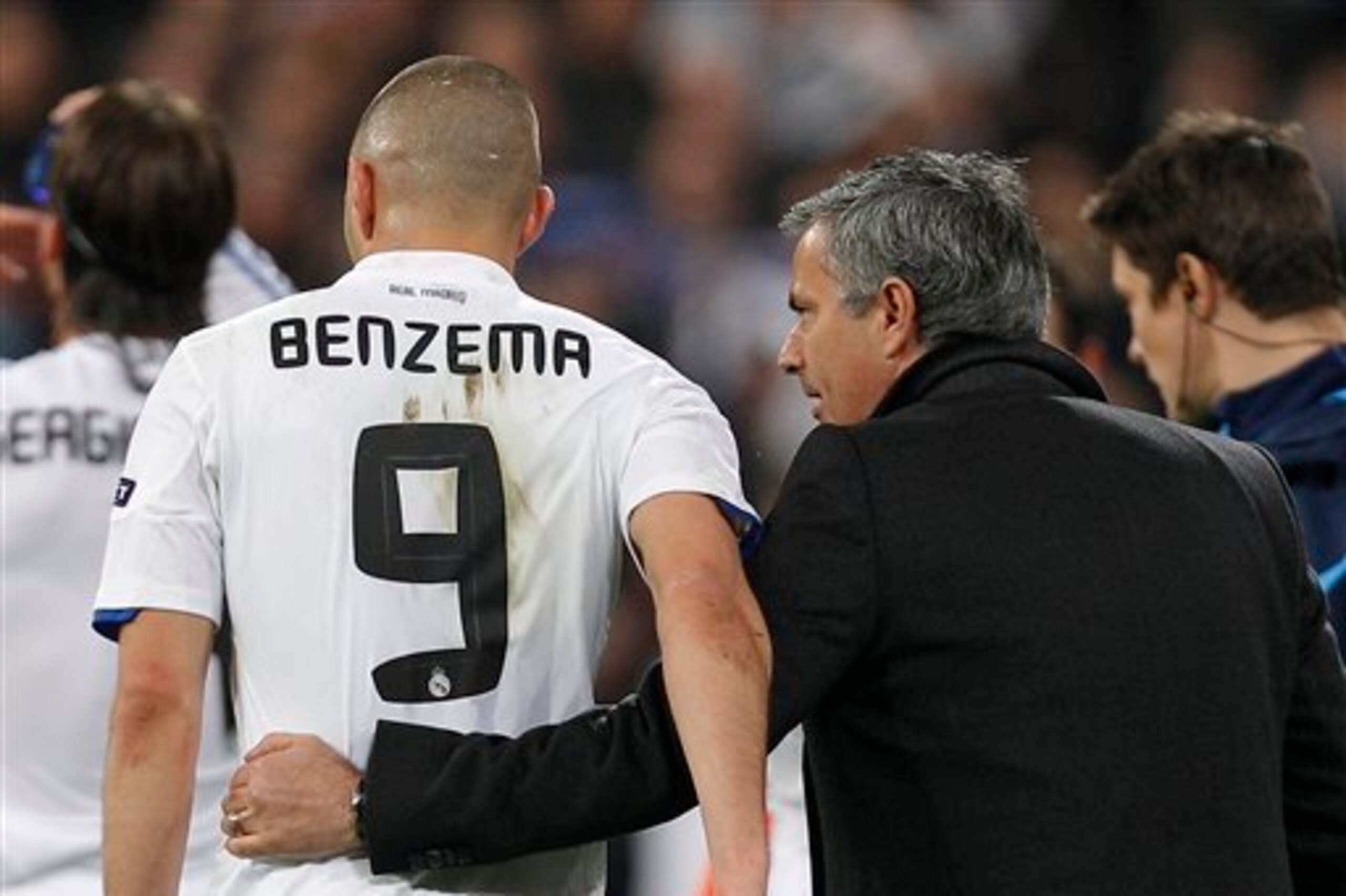 Mourinho is said to be keen on bringing Benzema to United.
