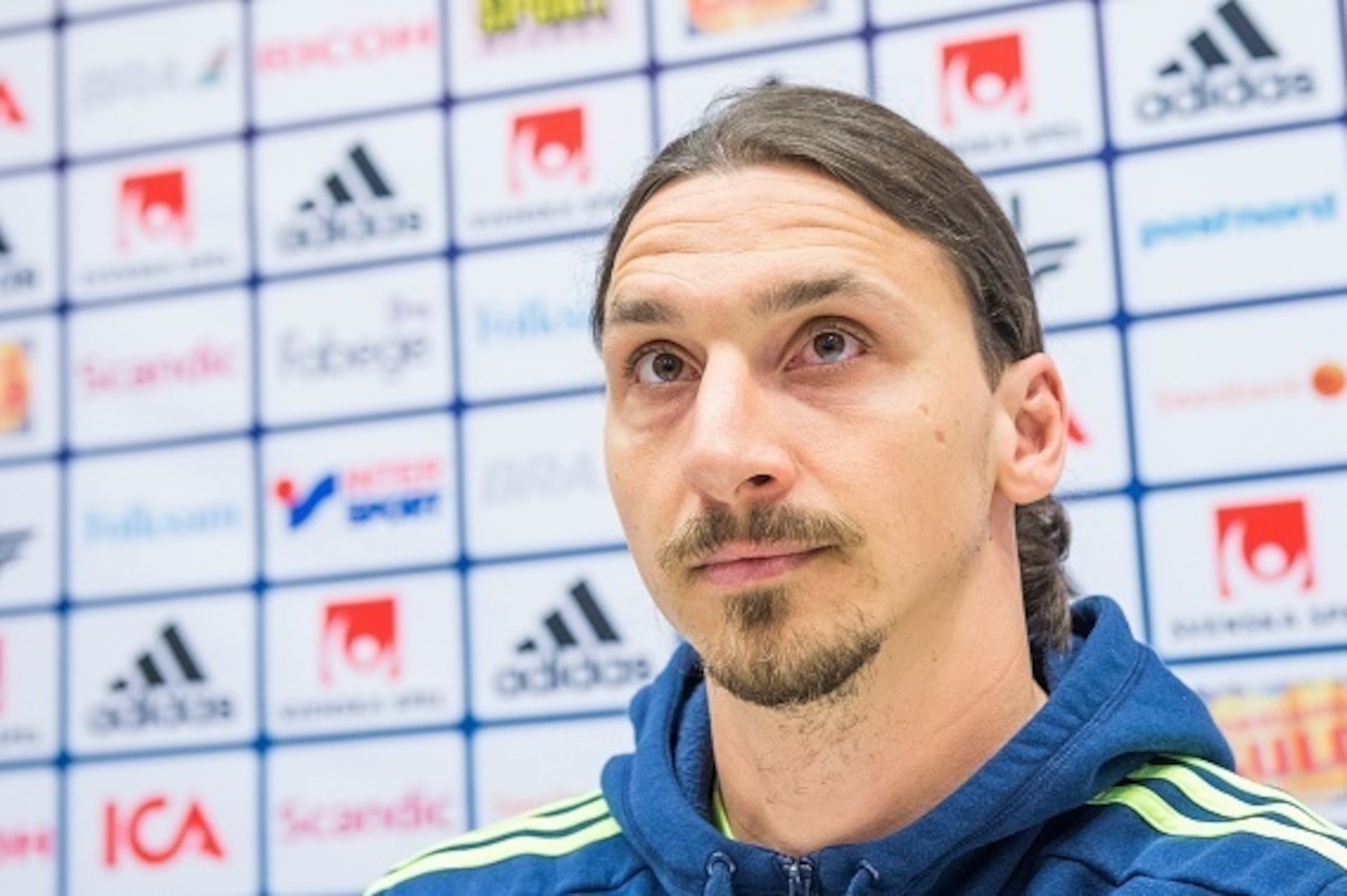 Sweden's national football team forward and team captain Zlatan Ibrahimovic attends a press conference at Friends Arena in Solna, near Stockholm on May 26, 2016. / AFP / JONATHAN NACKSTRAND        (Photo credit should read JONATHAN NACKSTRAND/AFP/Getty Im
