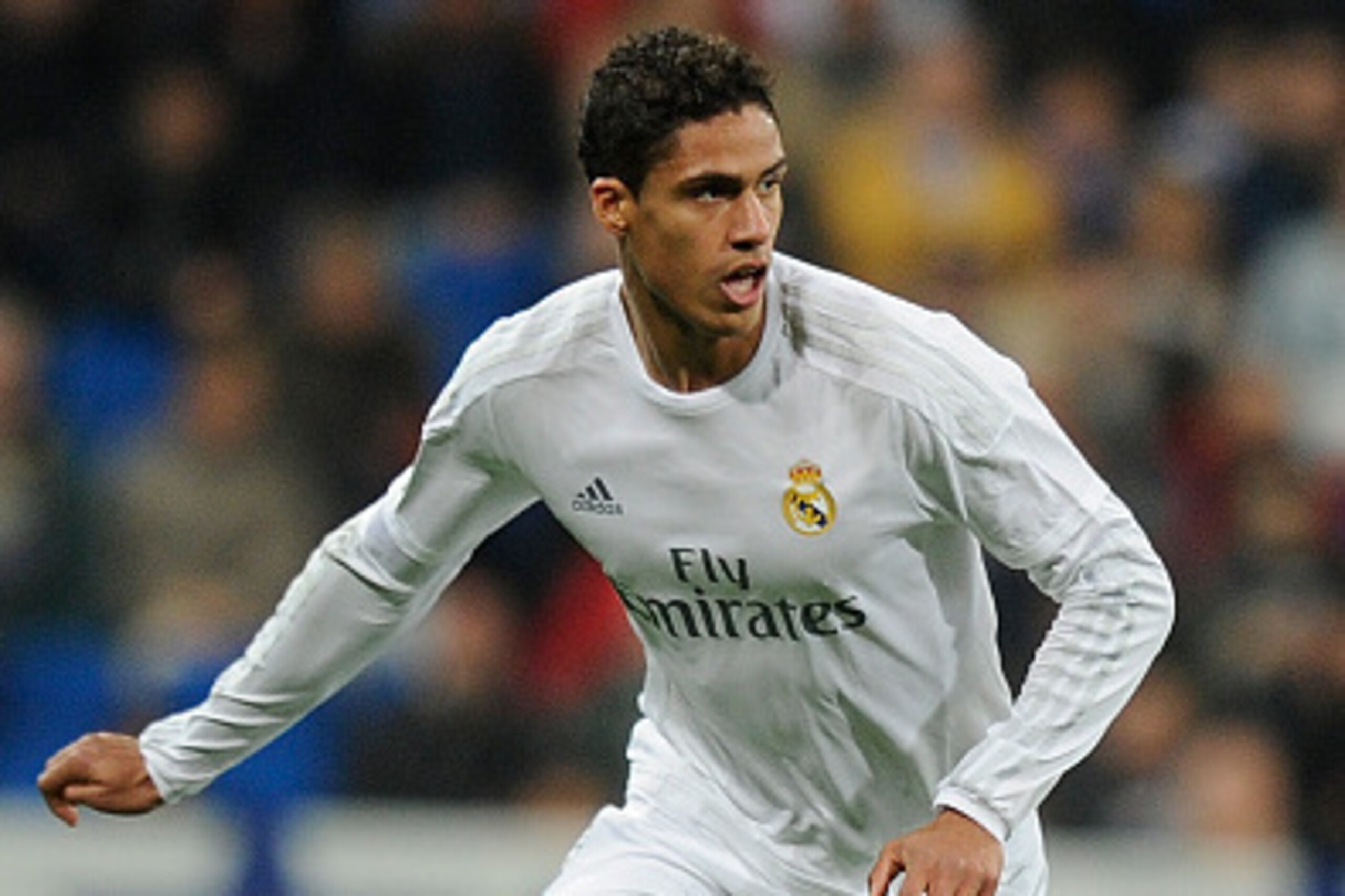 MADRID, SPAIN - JANUARY 31: Rafael Varane of Real Madrid controls the ball during the La Liga match between Real Madrid CF and Real CD Espanyol at Estadio Santiago Bernabeu on January 31, 2016 in Madrid, Spain.  (Photo by Denis Doyle/Getty Images)