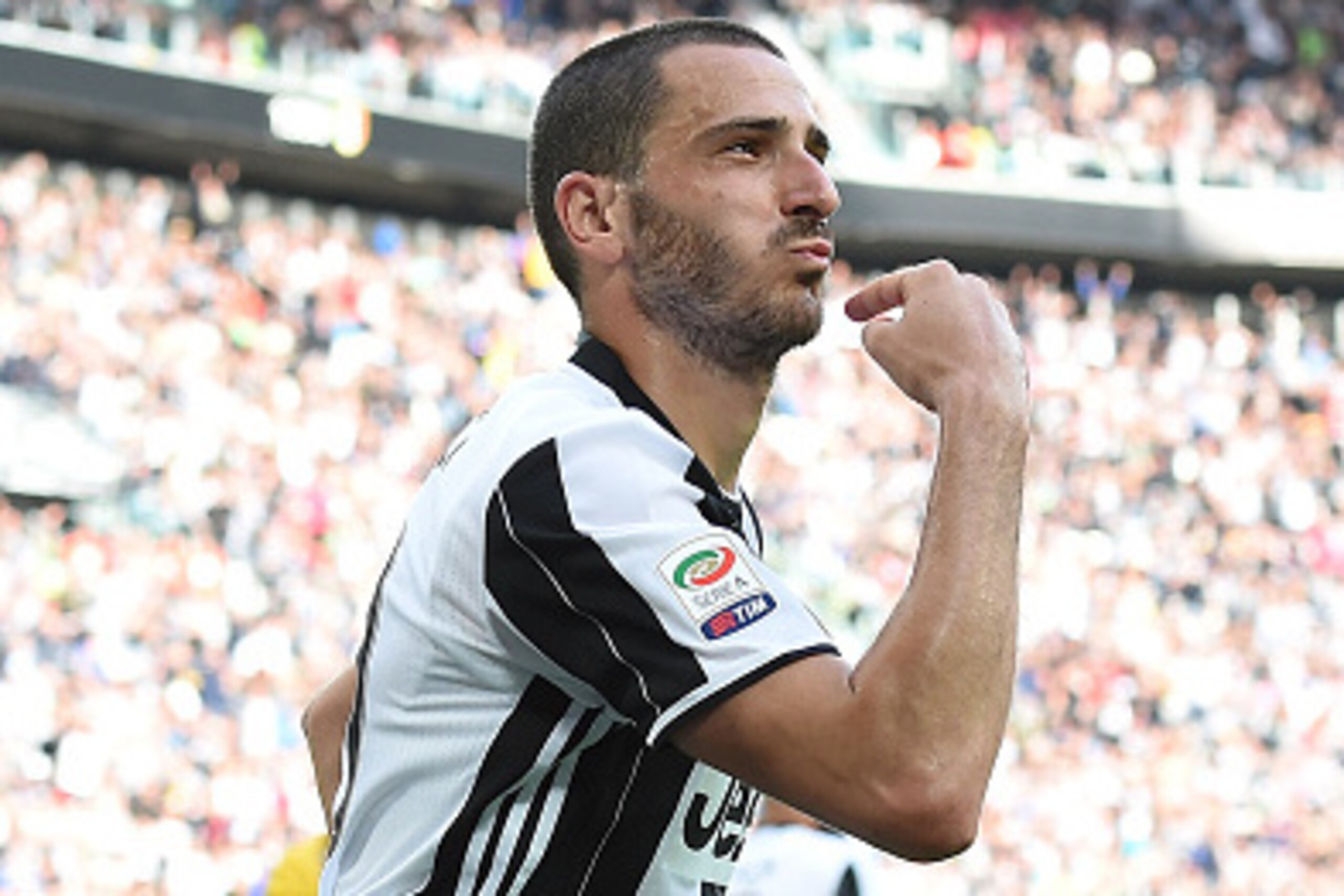 TURIN, ITALY - MAY 14:  Leonardo Bonucci of Juventus FC celebrates after a goal during the Serie A match between Juventus FC and UC Sampdoria at Juventus Arena on May 14, 2016 in Turin, Italy.  (Photo by Valerio Pennicino/Getty Images)