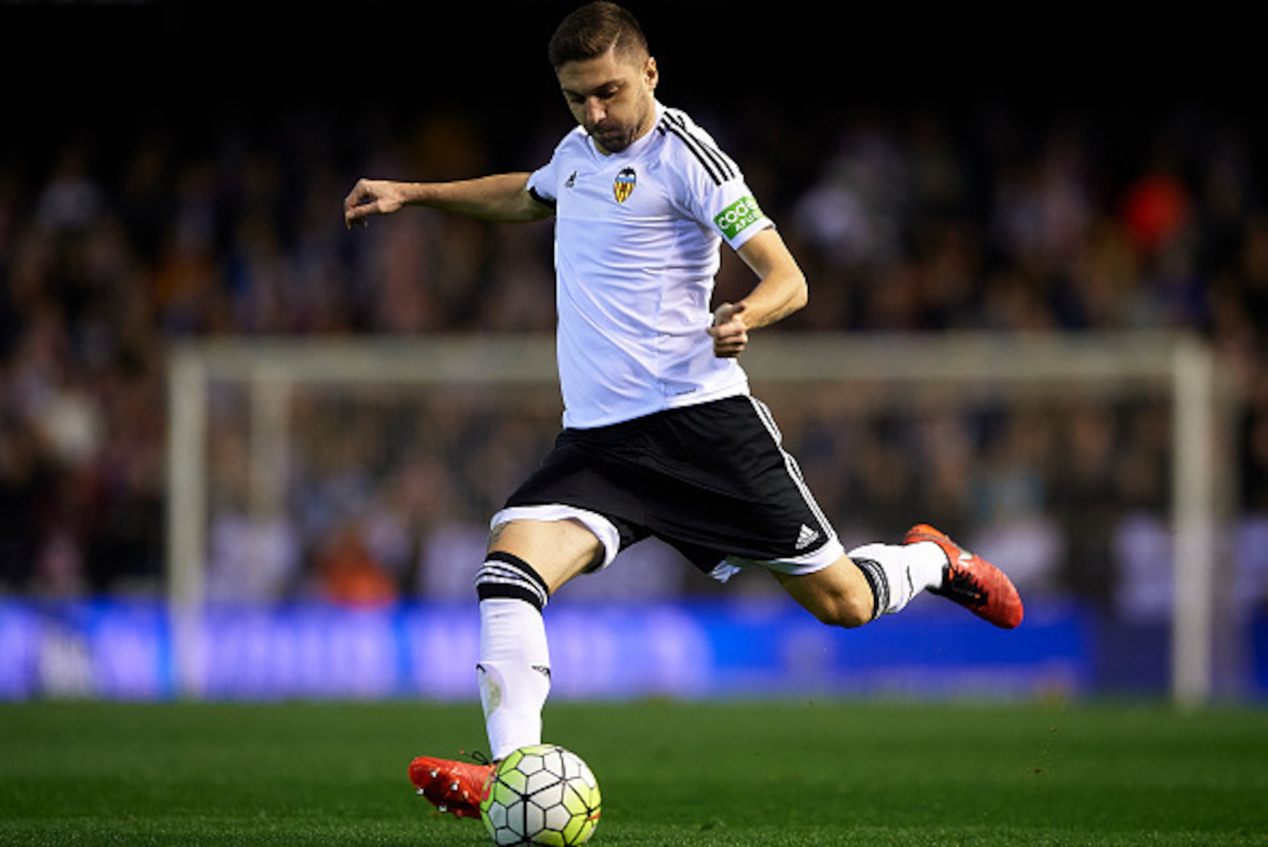 VALENCIA, SPAIN - MARCH 06:  Siqueira of Valencia in action during the La Liga match between Valencia CF and Atletico de Madrid at Estadi de Mestalla on March 06, 2016 in Valencia, Spain.  (Photo by Manuel Queimadelos Alonso/Getty Images)