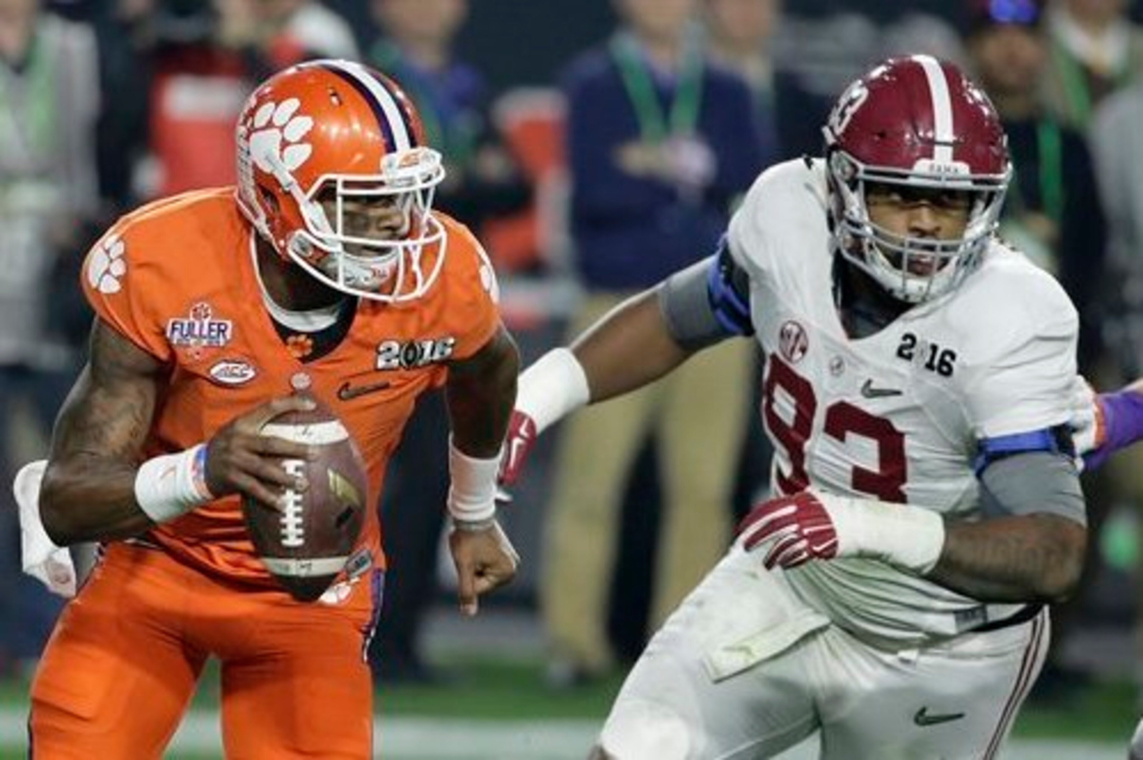Despite being a defensive lineman, Jonathan Allen led the Crimson Tide in sacks in 2015.