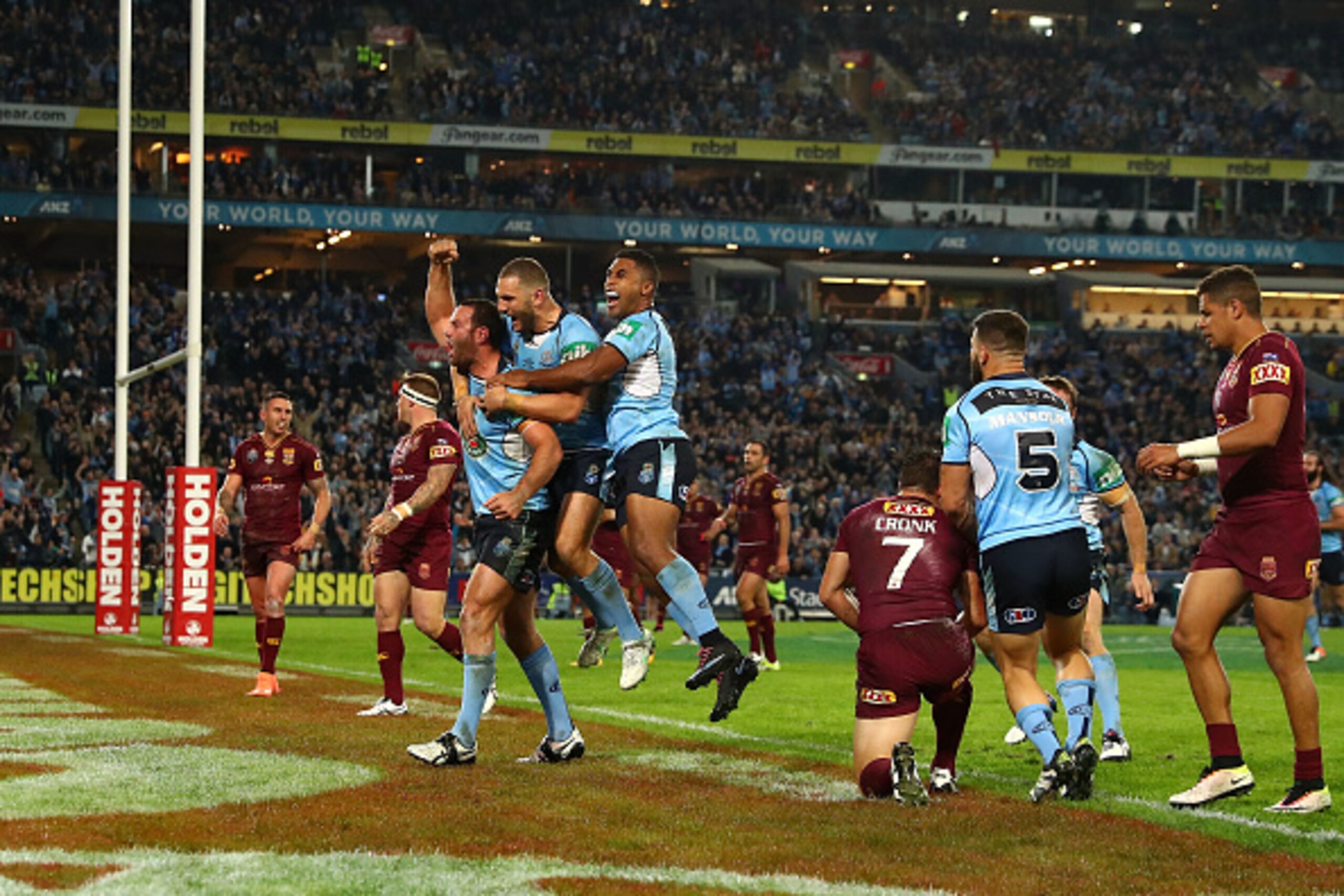 SYDNEY, AUSTRALIA - JUNE 01:  Boyd Cordner of the Blues celebrates scoring a try during game one of the State Of Origin series between the New South Wales Blues and the Queensland Maroons at ANZ Stadium on June 1, 2016 in Sydney, Australia.  (Photo by Cam