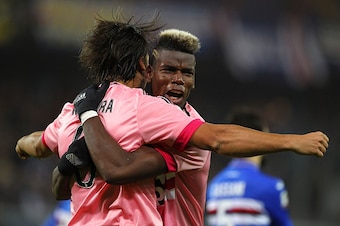 GENOA, ITALY - JANUARY 10:  Sami Khedira (L) of Juventus FC  celebrates his goal with his team-mate Paul Pogba (R) during the Serie A match between UC Sampdoria and Juventus FC at Stadio Luigi Ferraris on January 10, 2016 in Genoa, Italy.  (Photo by Marco