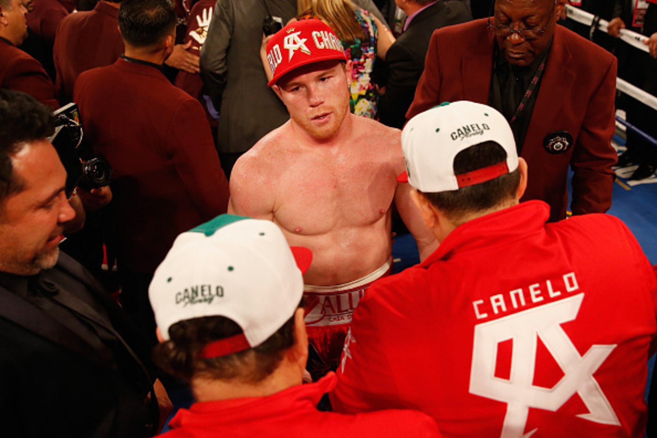 LAS VEGAS, NEVADA - MAY 07:  Canelo Alvarez celebrates after his knockout win over Amir Khan during the WBC middleweight title fight at T-Mobile Arena on May 7, 2016 in Las Vegas, Nevada.  (Photo by Christian Petersen/Getty Images)