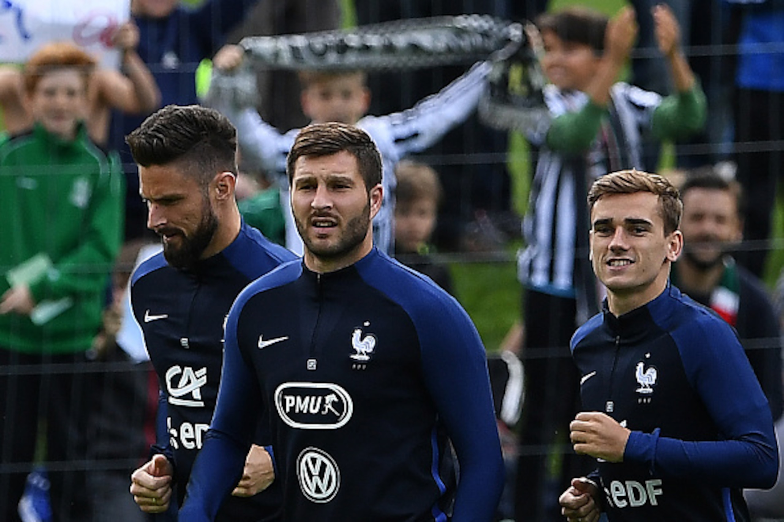(from L) France's forward Olivier Giroud, forward Andre Pierre Gignac and forward Antoine Griezmann take part in a training session in Neustift im Stubaital, on June 1, 2016, as part of the team's preparation for the upcoming Euro 2016 European football c