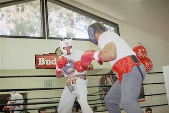 De La Hoya built his own gym to train in.
