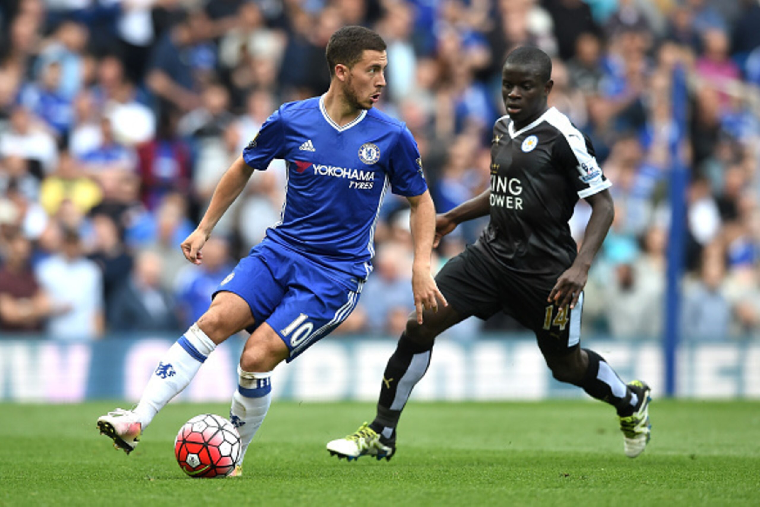 LONDON, ENGLAND - MAY 15: Eden Hazard of Chelsea is closed down by N'Golo Kante of Leicester City during the Barclays Premier League match between Chelsea and Leicester City at Stamford Bridge on May 15, 2016 in London, England.  (Photo by Michael Regan/G