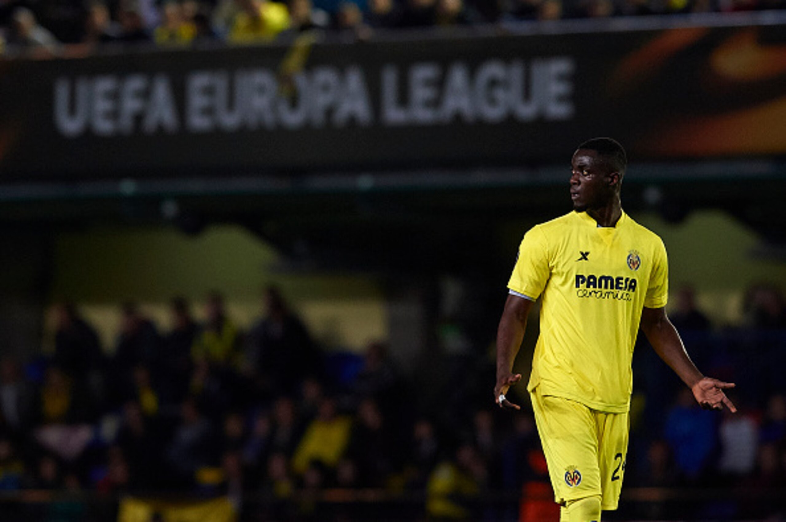 VILLARREAL, SPAIN - APRIL 07:  Eric Bertrand Bailly of Villarreal reacts during the UEFA Europa League Quarter Final first leg match between Villarreal CF and Sparta Prague at El Madrigal on April 7, 2016 in Villarreal, Spain.  (Photo by Manuel Queimadelo