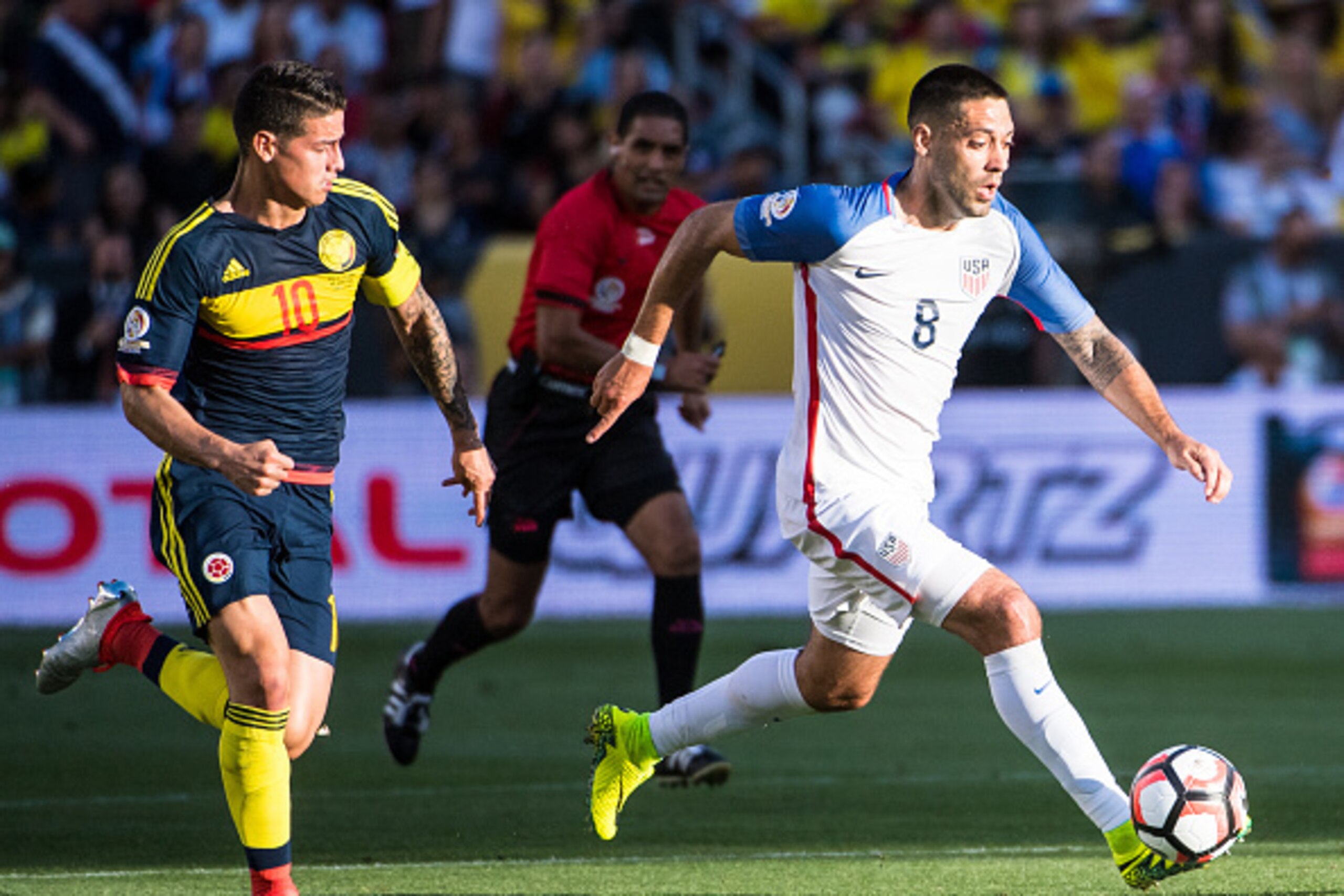 SANTA CLARA, CA - JUNE 3:  Clint Dempsey #8 of United States during the Copa America Centenario Group A match between the United States and Columbia at Levi's Stadium on June 3, 2016 in Santa Clara, California.  Colombia won the match 2-0 (Photo by Shaun 