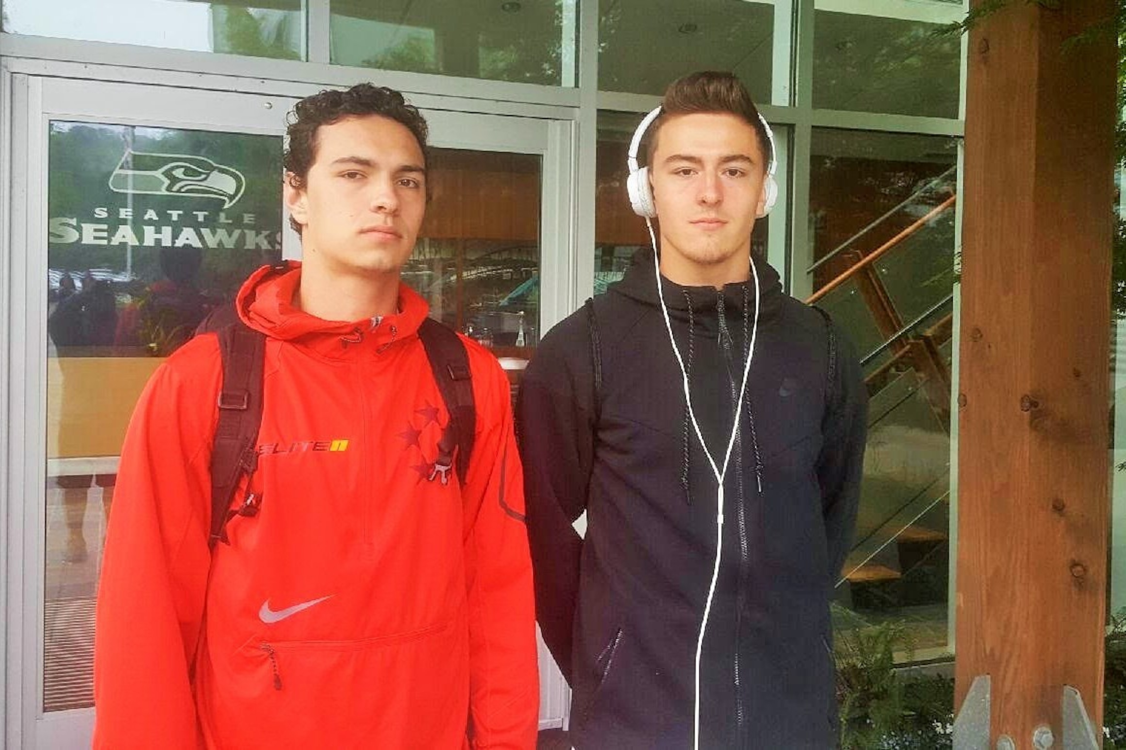 Washington State commit Connor Neville (left) with his twin brother, uncommitted wide receiver Jonny Neville.
