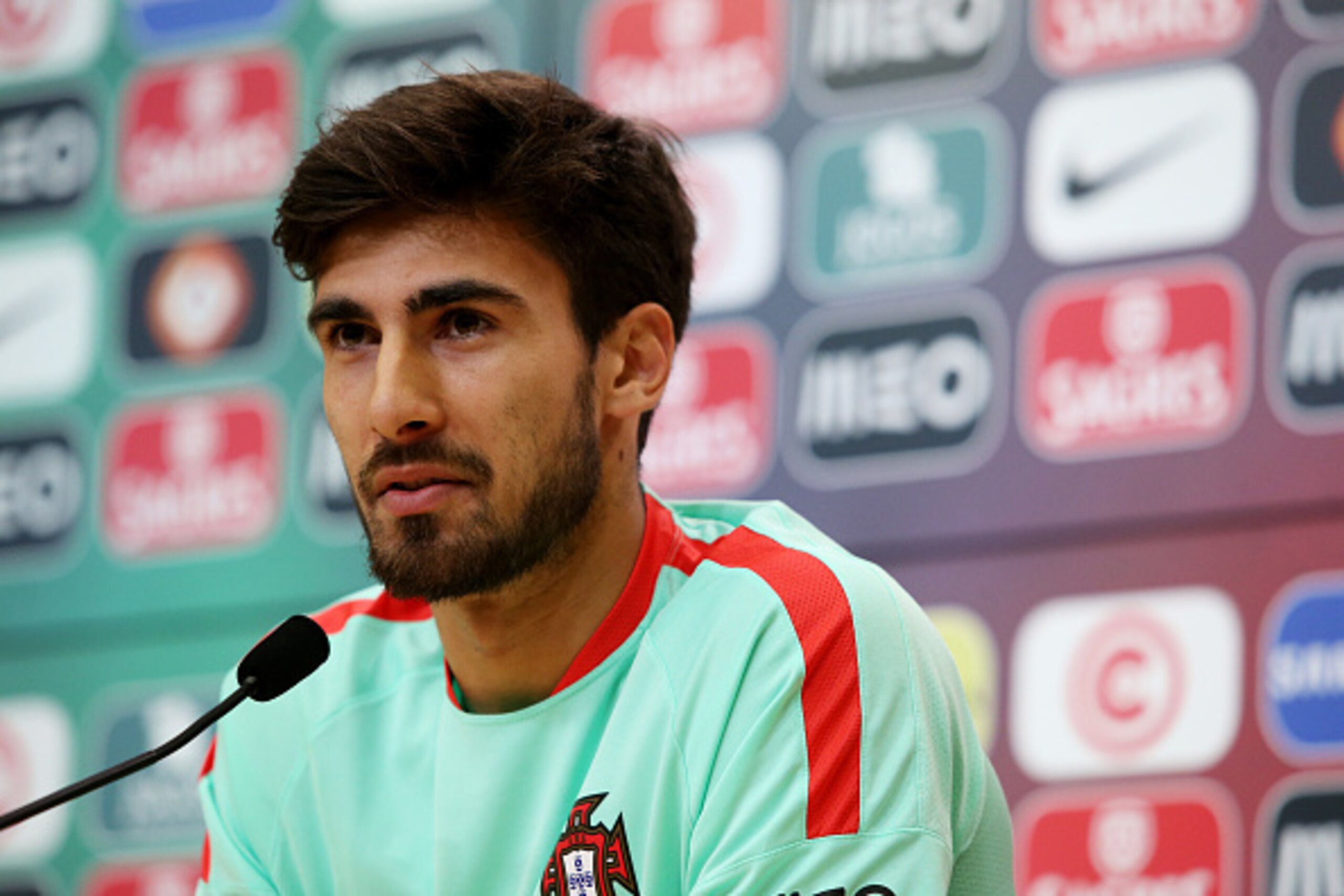 OEIRAS, PORTUGAL - JUNE 6:  Portugal's midfielder Andre Gomes talks to the press during a Portugal press conference and training session in preparation for the Euro 2016 at FPF Cidade do Futebol (City of Football) on June 6, 2016 in Oeiras (Lisbon), Portu