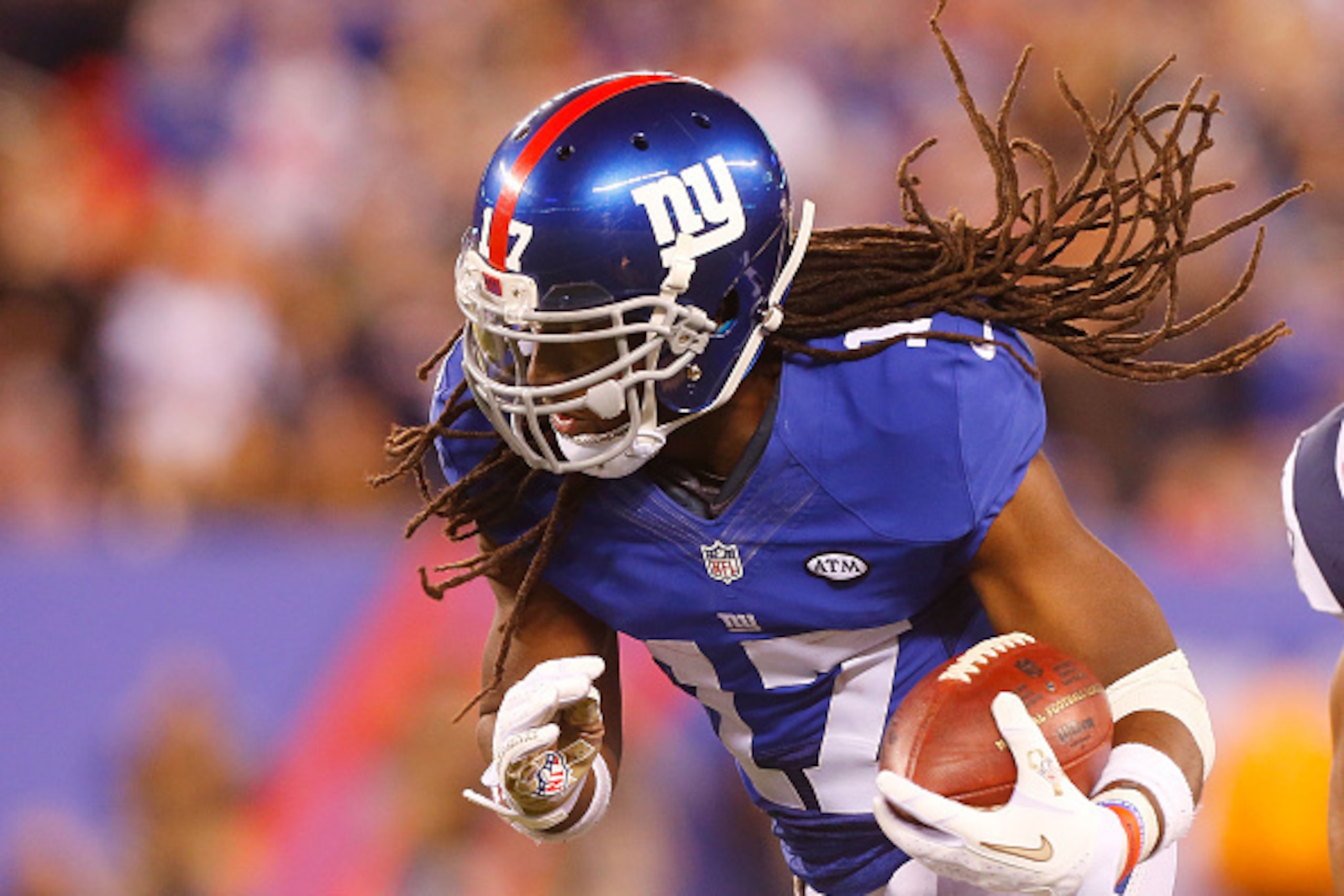 EAST RUTHERFORD, NJ - NOVEMBER 15:  (NEW YORK DAILIES OUT)    Dwayne Harris #17 of the New York Giants in action against the New England Patriots on November 15, 2015 at MetLife Stadium in East Rutherford, New Jersey. The Patriots defeated the Giants 27-2