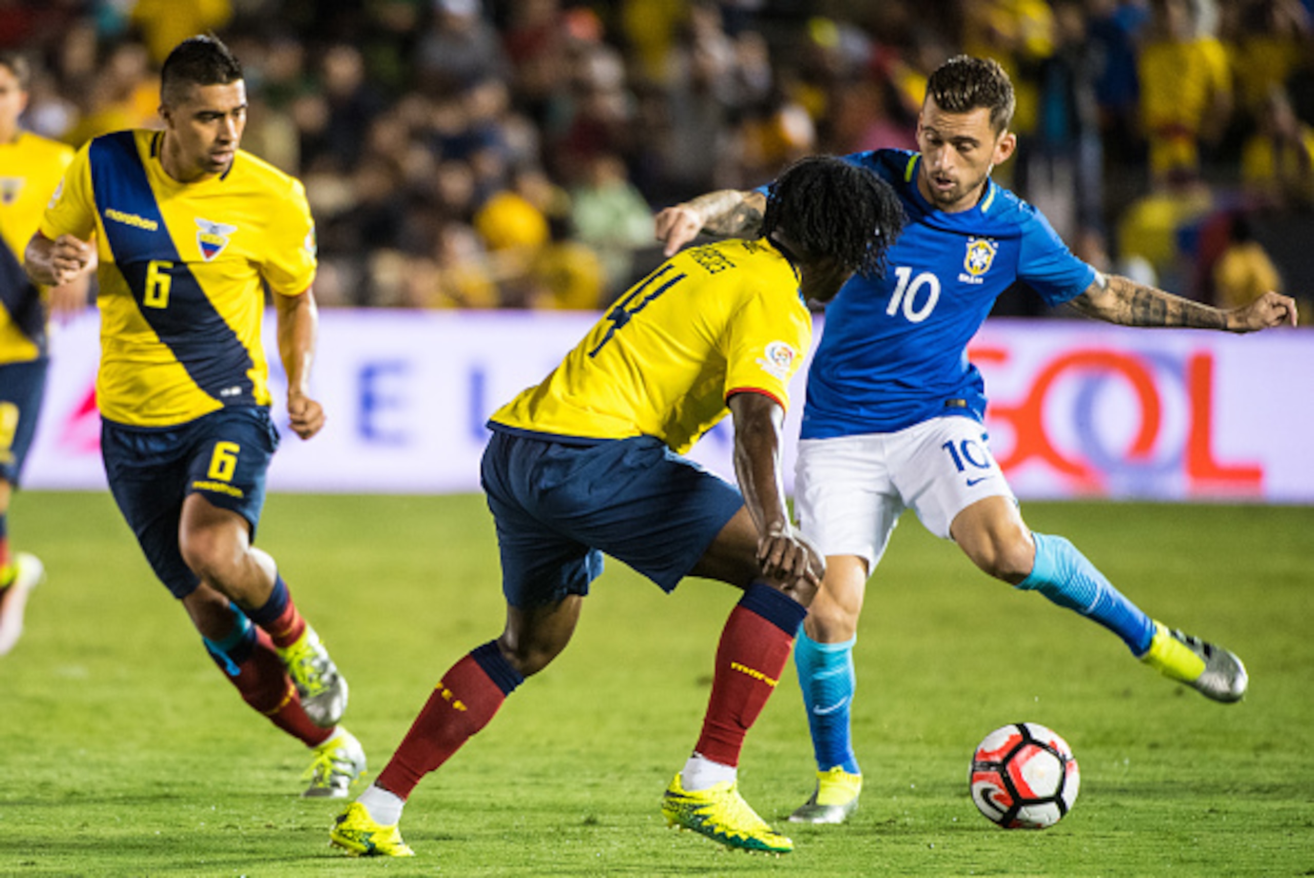PASADENA, CA - JUNE 4: Lucas Lima #10 of Brazil attacks during the Copa America Centenario Group B match between Brazil and Ecuador at the Rose Bowl on June 4, 2016 in Pasadena, California. The final score was 0-0 (Photo by Shaun Clark/Getty Images) PASADENA, CA - JUNE 4: Lucas Lima #10 of Brazil attacks during the Copa America Centenario Group B match between Brazil and Ecuador at the Rose Bowl on June 4, 2016 in Pasadena, California. The final score was 0-0 (Photo by Shaun Clark/Getty Images)
