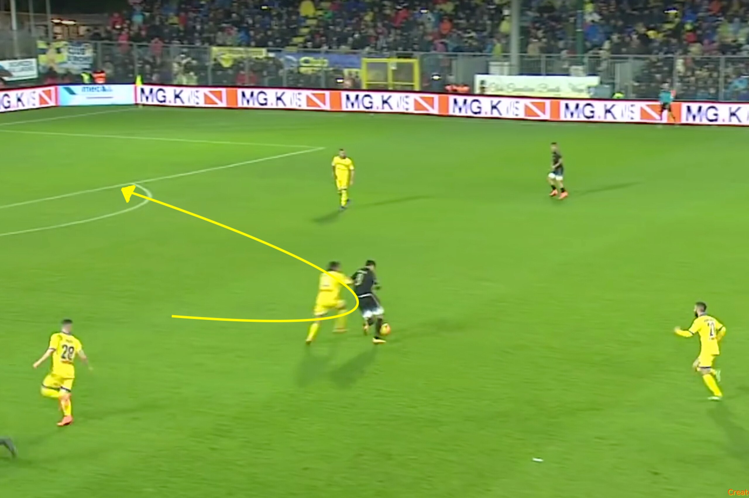 Morata turns to run at Frosinone's defence after presenting to his midfield.