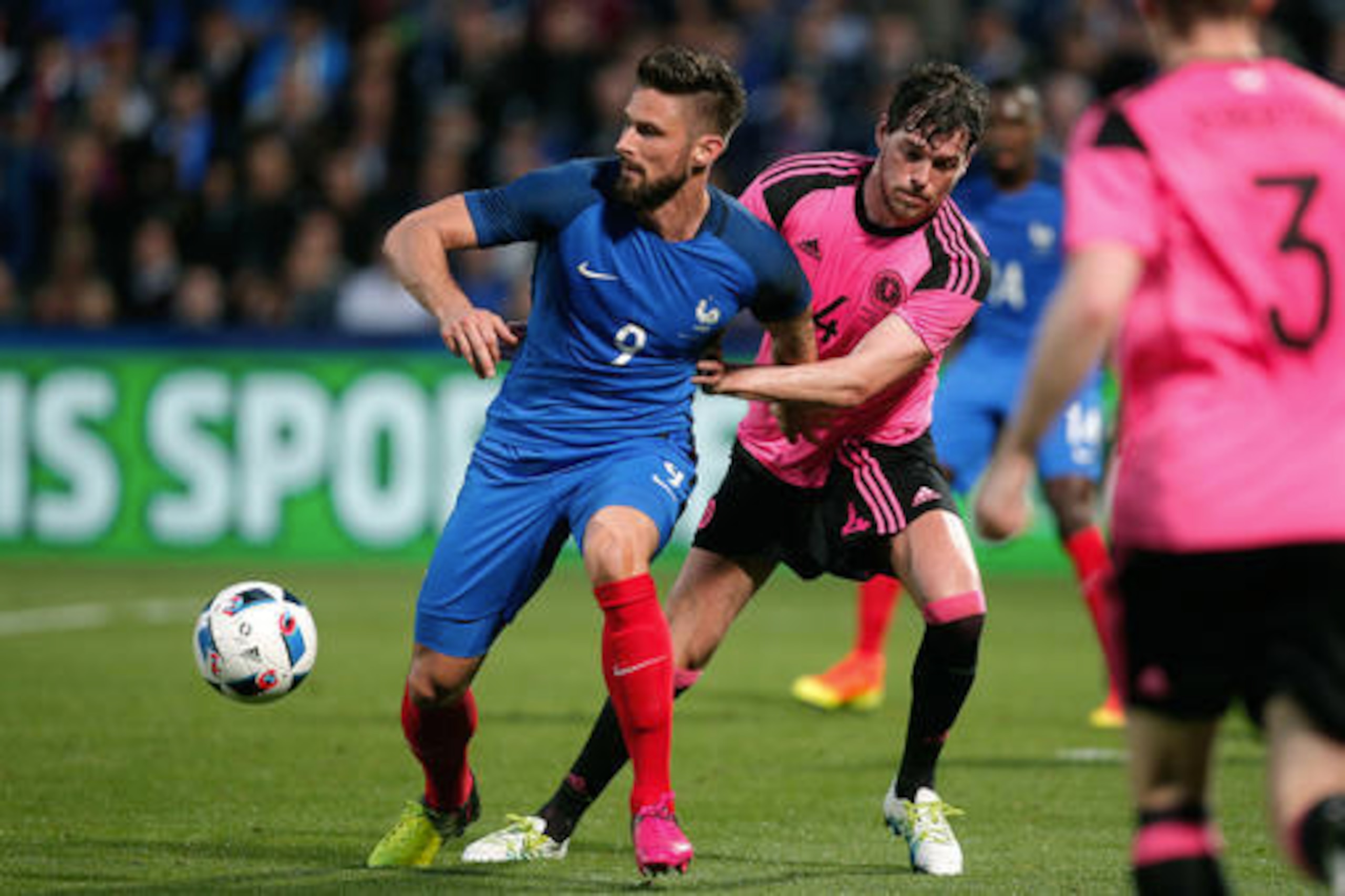 Giroud's quality as a link player will be crucial for the hosts.