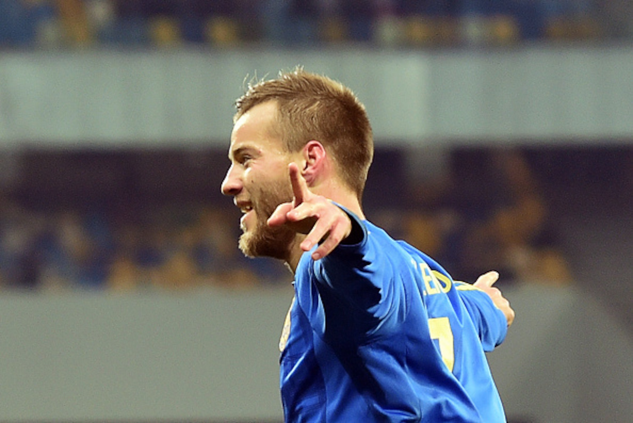 Ukraine's Andriy Yarmolenko celebrates after scoring during the international friendly football match between Ukraine and Wales, on March 28, 2016, at Olimpiyskiy stadium in Kiev. / AFP / SERGEI SUPINSKY        (Photo credit should read SERGEI SUPINSKY/AF