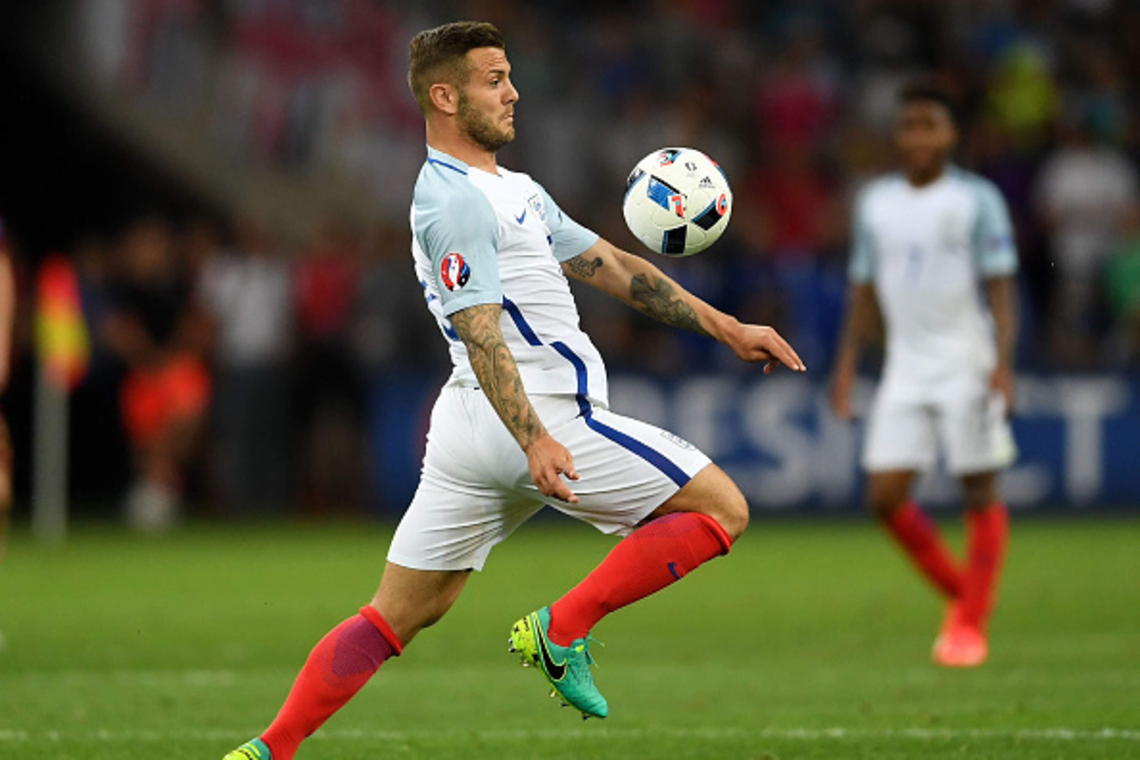 MARSEILLE, FRANCE - JUNE 11: Jack Wilshere of England controls the ball during the UEFA EURO 2016 Group B match between England and Russia at Stade Velodrome on June 11, 2016 in Marseille, France. (Photo by Laurence Griffiths/Getty Images) MARSEILLE, FRANCE - JUNE 11: Jack Wilshere of England controls the ball during the UEFA EURO 2016 Group B match between England and Russia at Stade Velodrome on June 11, 2016 in Marseille, France. (Photo by Laurence Griffiths/Getty Images)