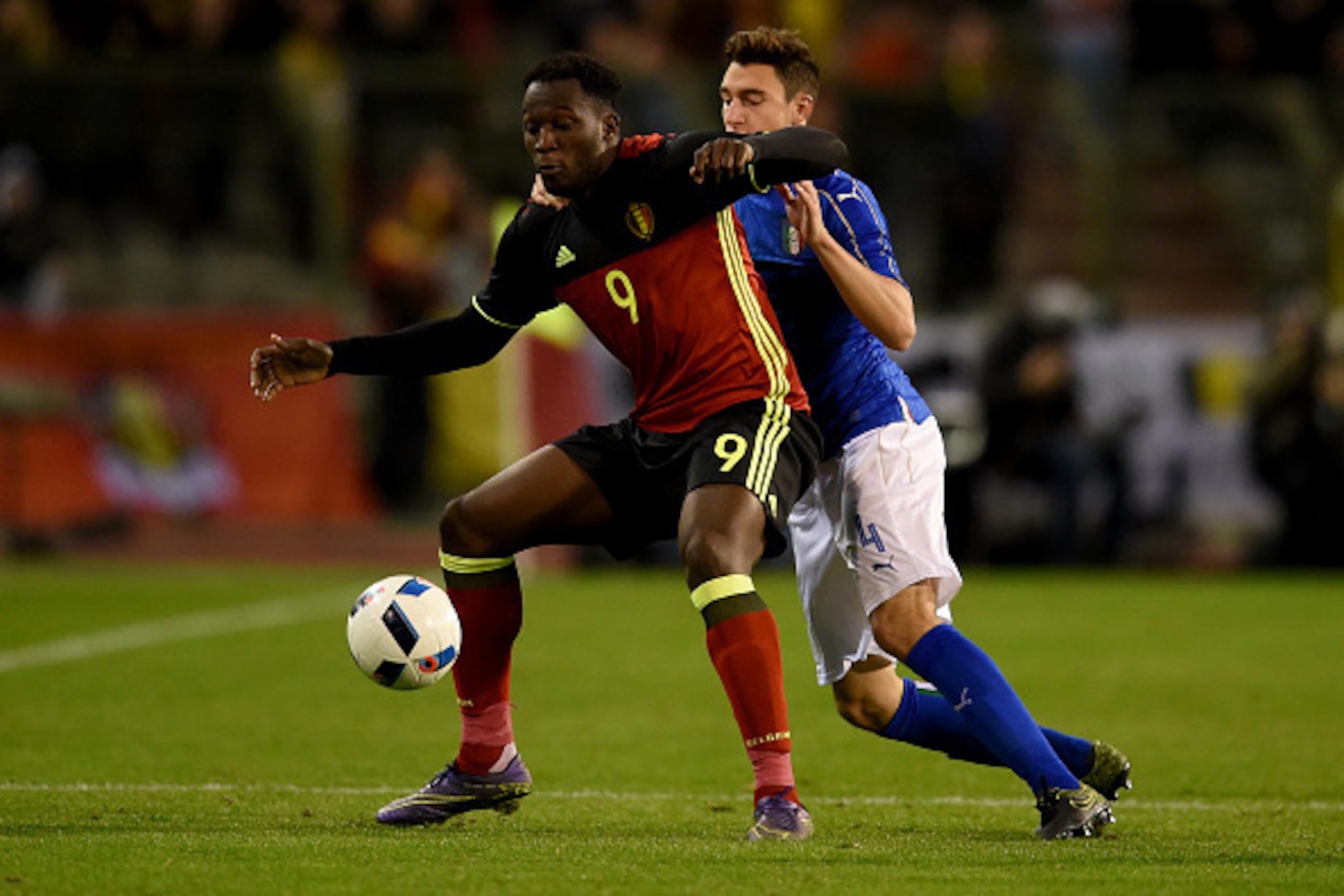 BRUSSELS, BELGIUM - NOVEMBER 13: Romelu Lukaku of Belgium in action during the international friendly match between Belgium and Italy at King Baudouin Stadium on November 13, 2015 in Brussels, Belgium. (Photo by Claudio Villa/Getty Images) BRUSSELS, BELGIUM - NOVEMBER 13: Romelu Lukaku of Belgium in action during the international friendly match between Belgium and Italy at King Baudouin Stadium on November 13, 2015 in Brussels, Belgium. (Photo by Claudio Villa/Getty Images)