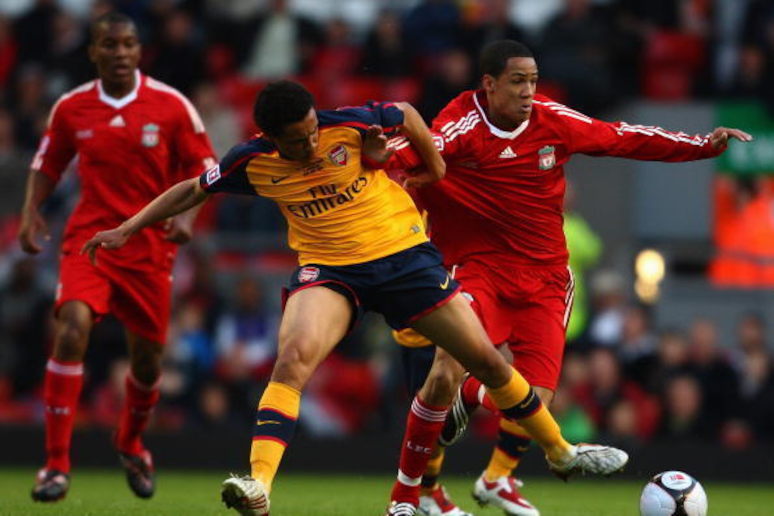 LIVERPOOL, ENGLAND - MAY 26:  Tom Ince of Liverpool battles with Francis Coquelin  of Arsenal during the second leg of the FA Youth Cup final sponsored by E.ON, between Liverpool and Arsenal at Anfield on May 26, 2009 in Liverpool, England.  (Photo by Jam